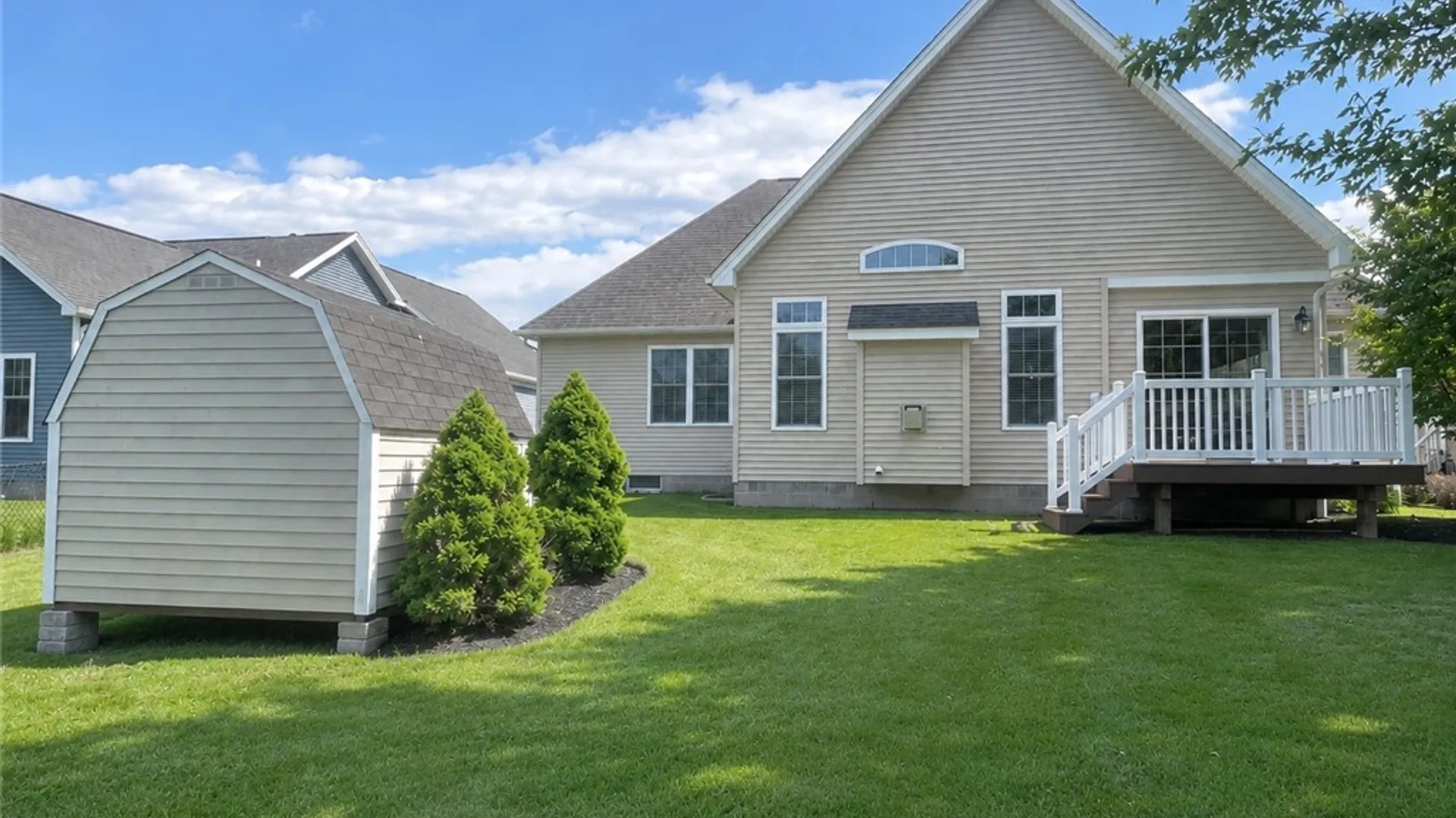 Property at 1436 Grand Meadows Way, Webster, NY 14580 35