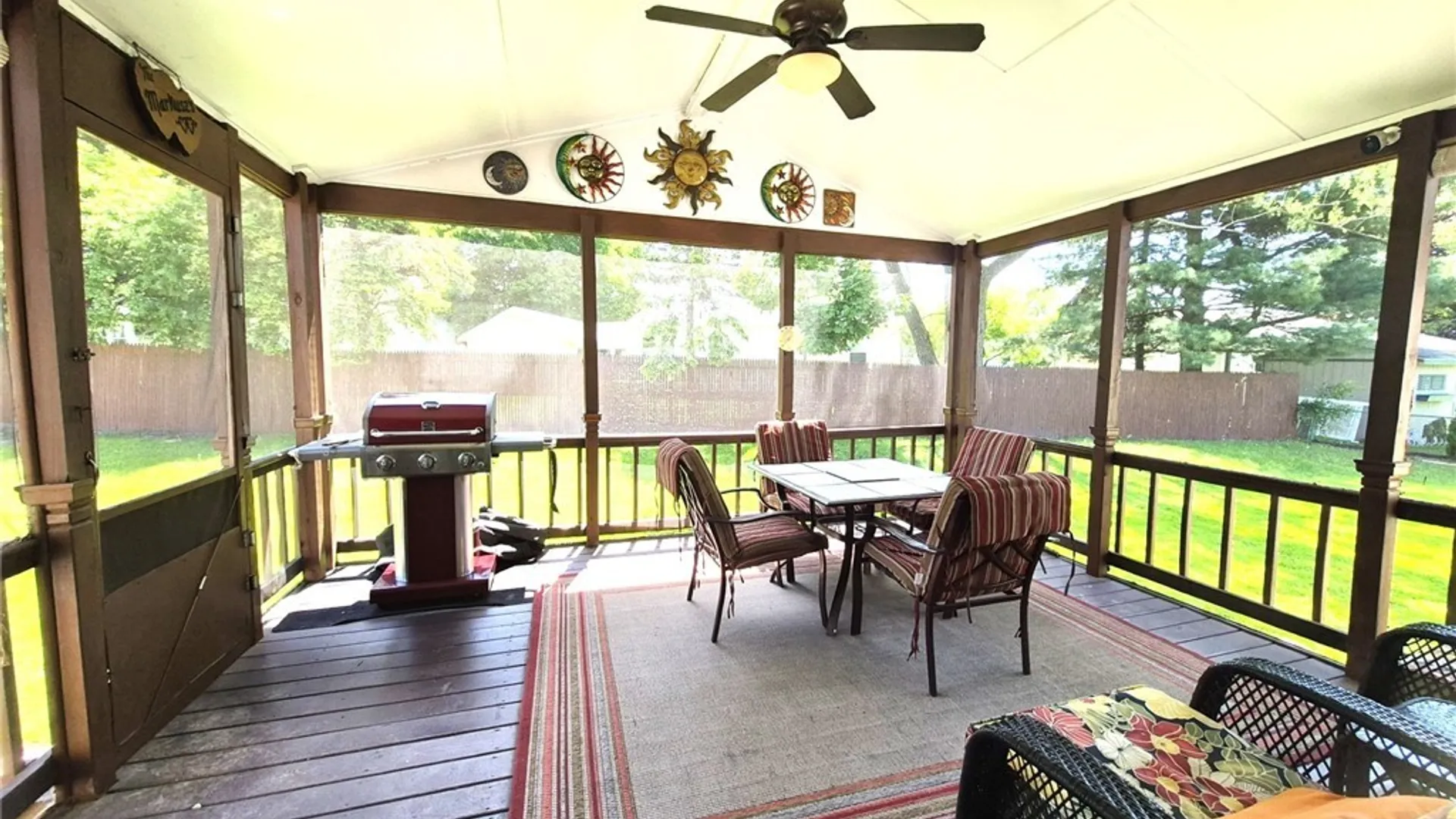 Property at 102 Hanover Avenue, Salina, NY 13088 13
