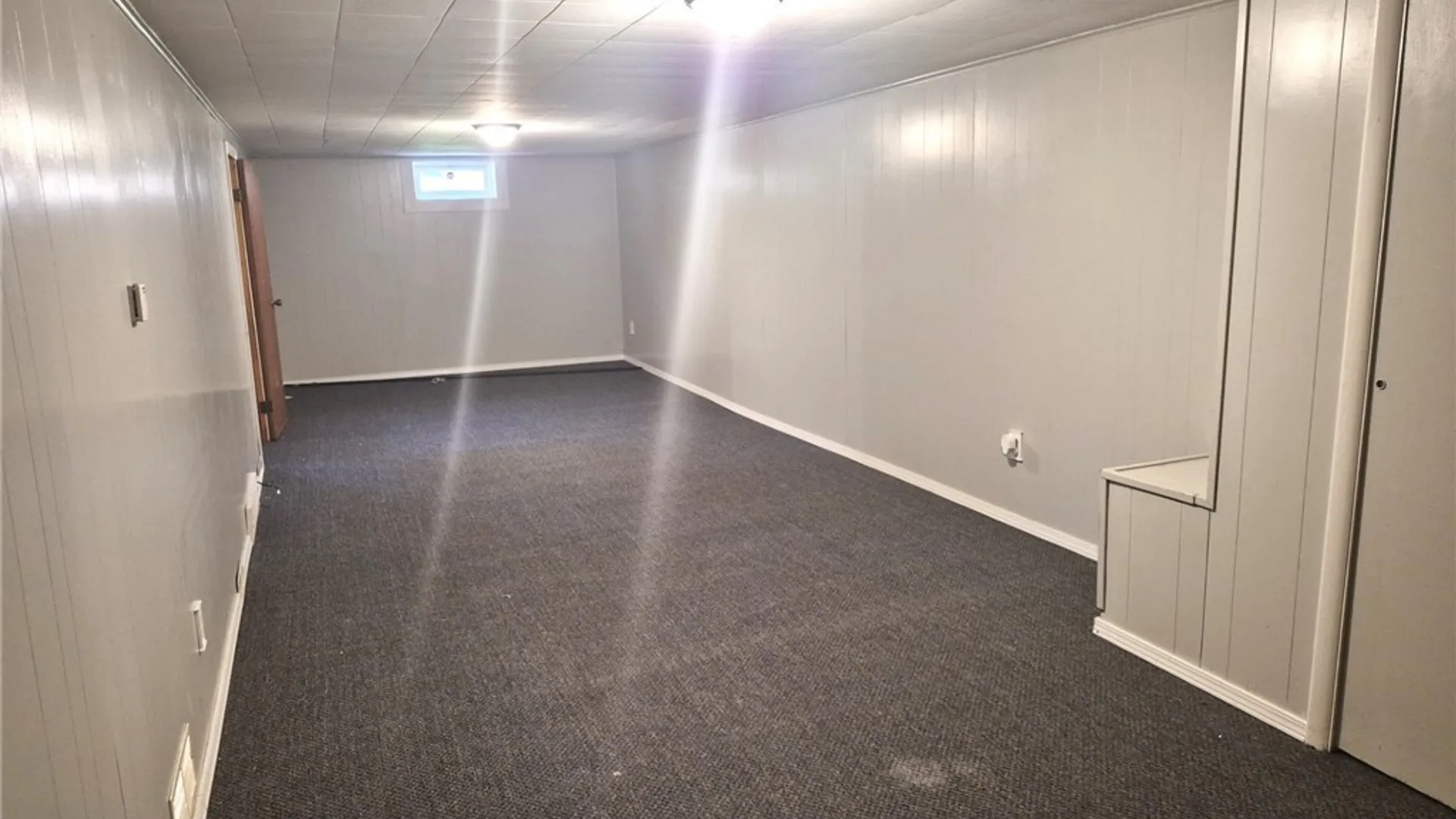 Property at 102 Hanover Avenue, Salina, NY 13088 28