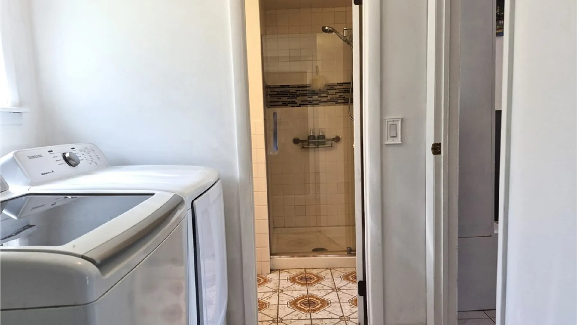 Property at 102 Hanover Avenue, Salina, NY 13088 9