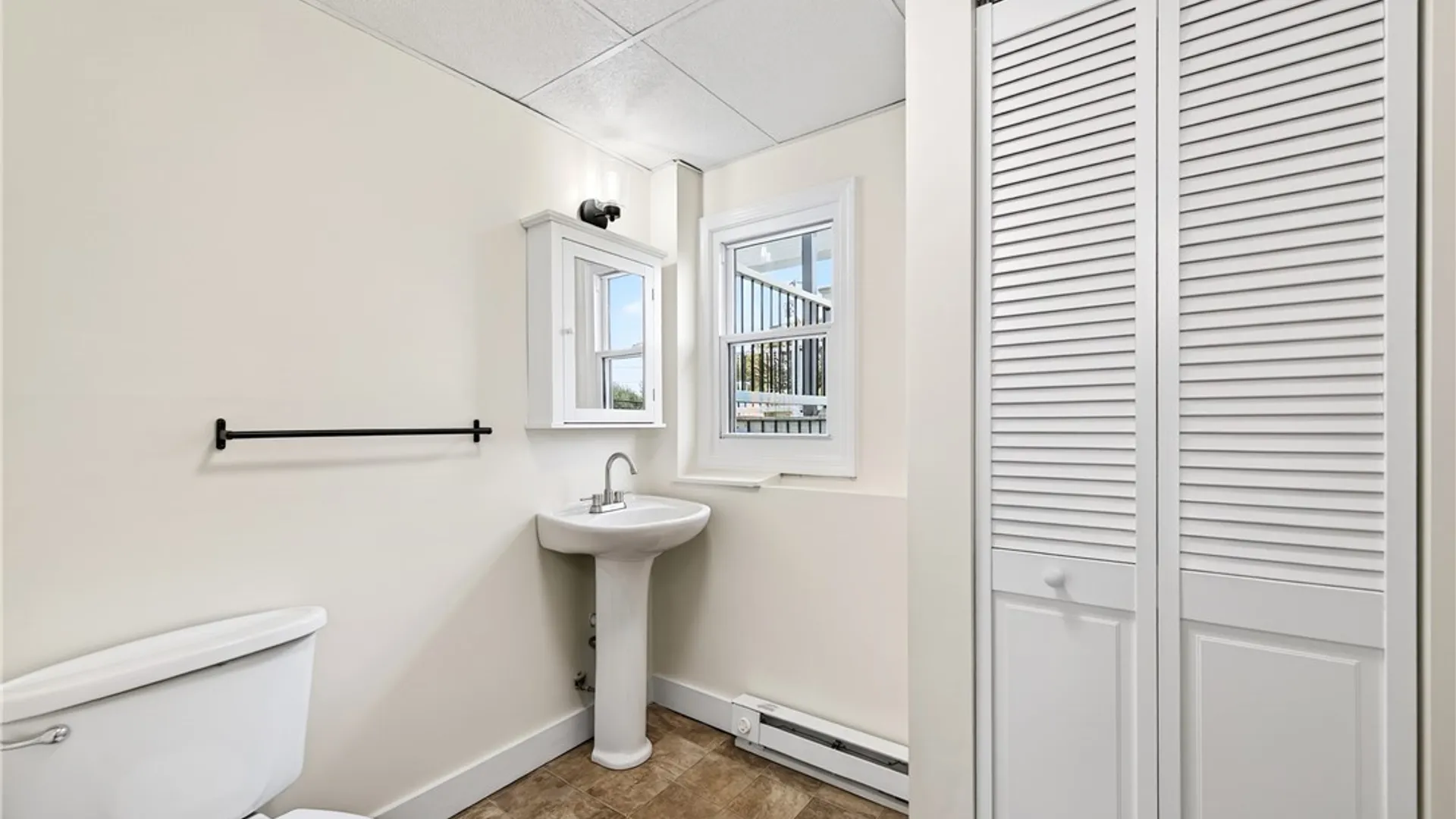 Property at 228 Gregory Place, Grand Island, NY 14072 21