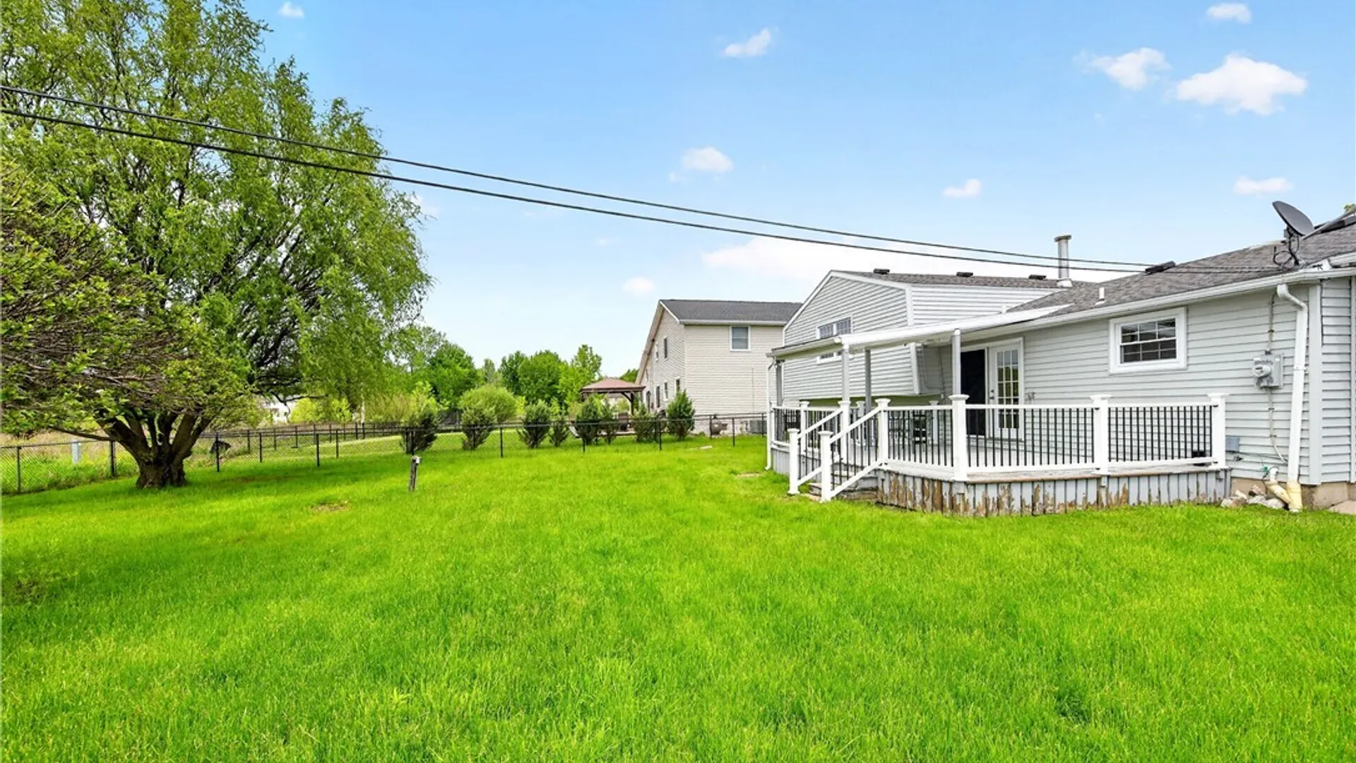 Property at 228 Gregory Place, Grand Island, NY 14072 32