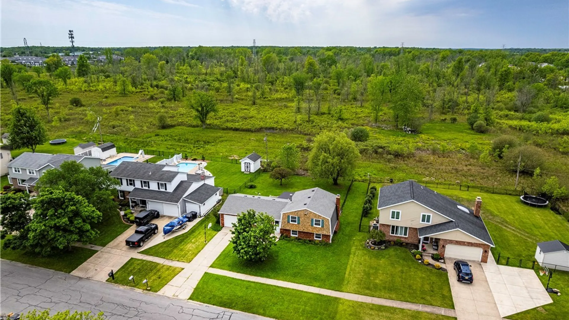Property at 228 Gregory Place, Grand Island, NY 14072 35
