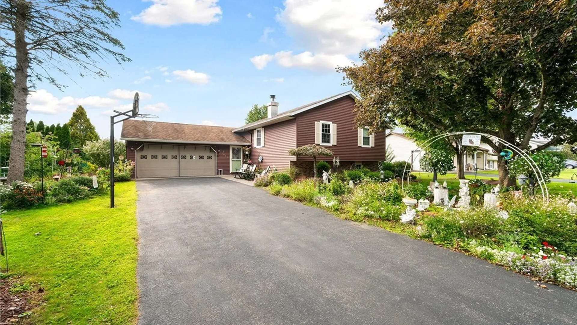 Property at 7989 Northwood Drive, Rome, NY 13440 6