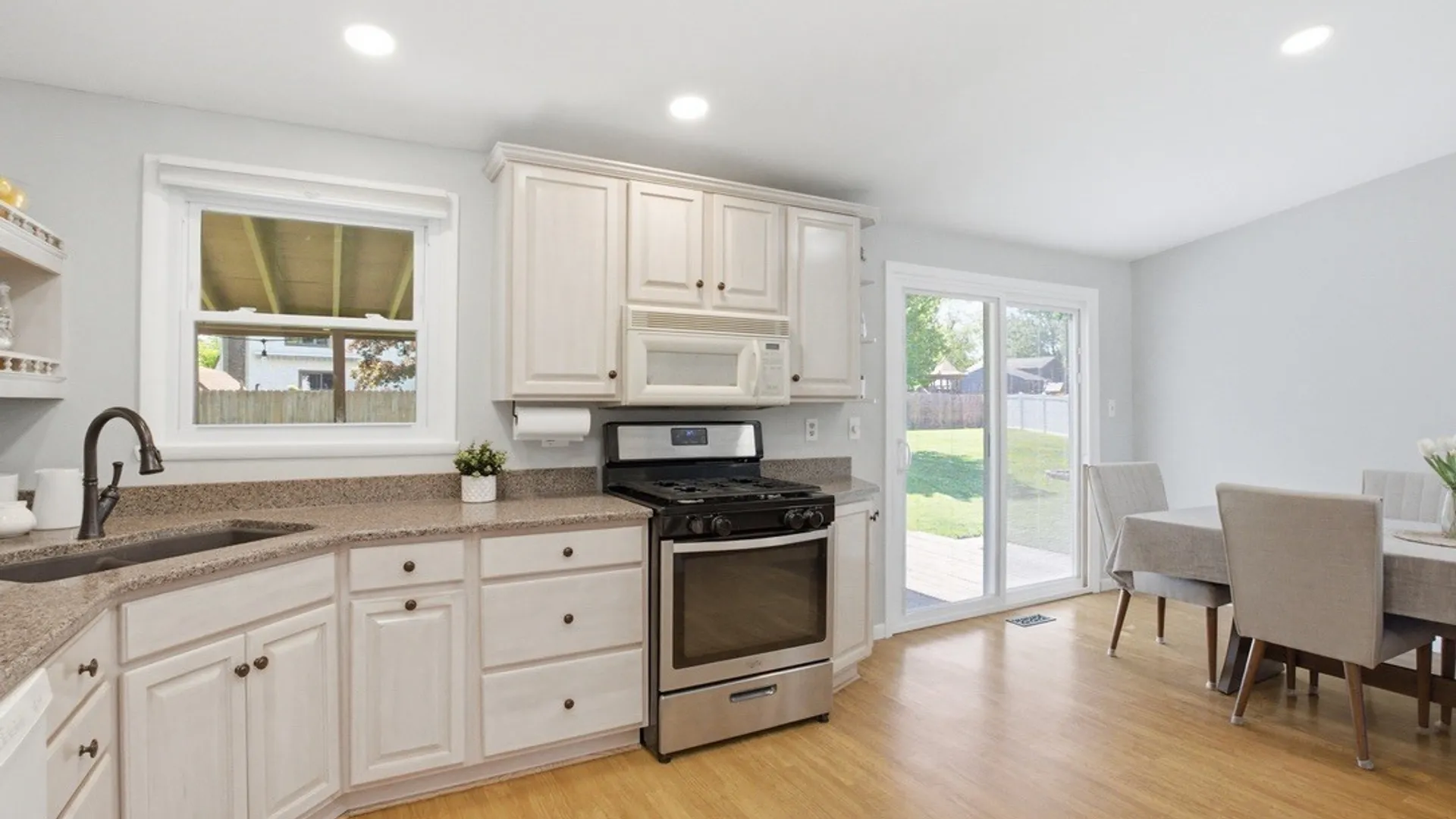 Property at 5183 Garden Path, Hamburg, NY 14075 10
