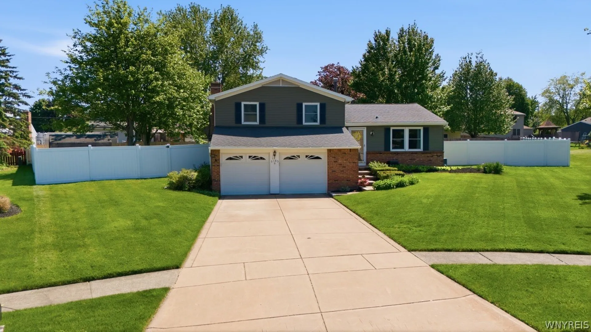 Property at 5183 Garden Path, Hamburg, NY 14075 2