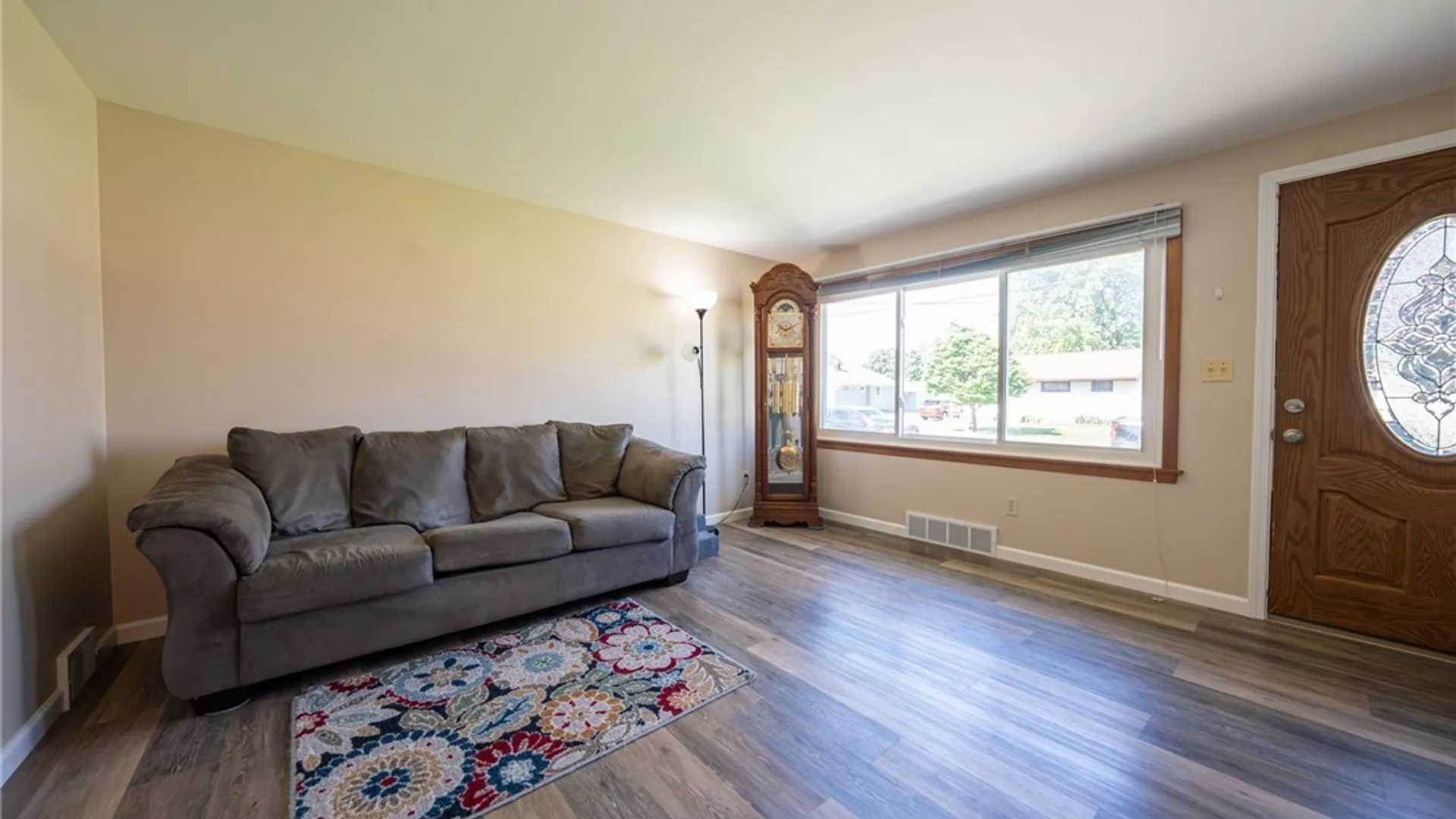 Property at 15 Colton Street, Cheektowaga, NY 14206 9