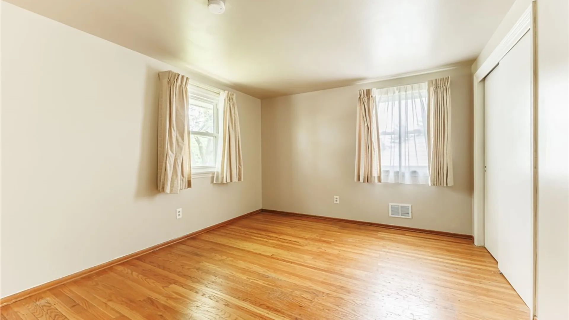 Property at 12 Blue Spruce Lane, Perinton, NY 14450 22