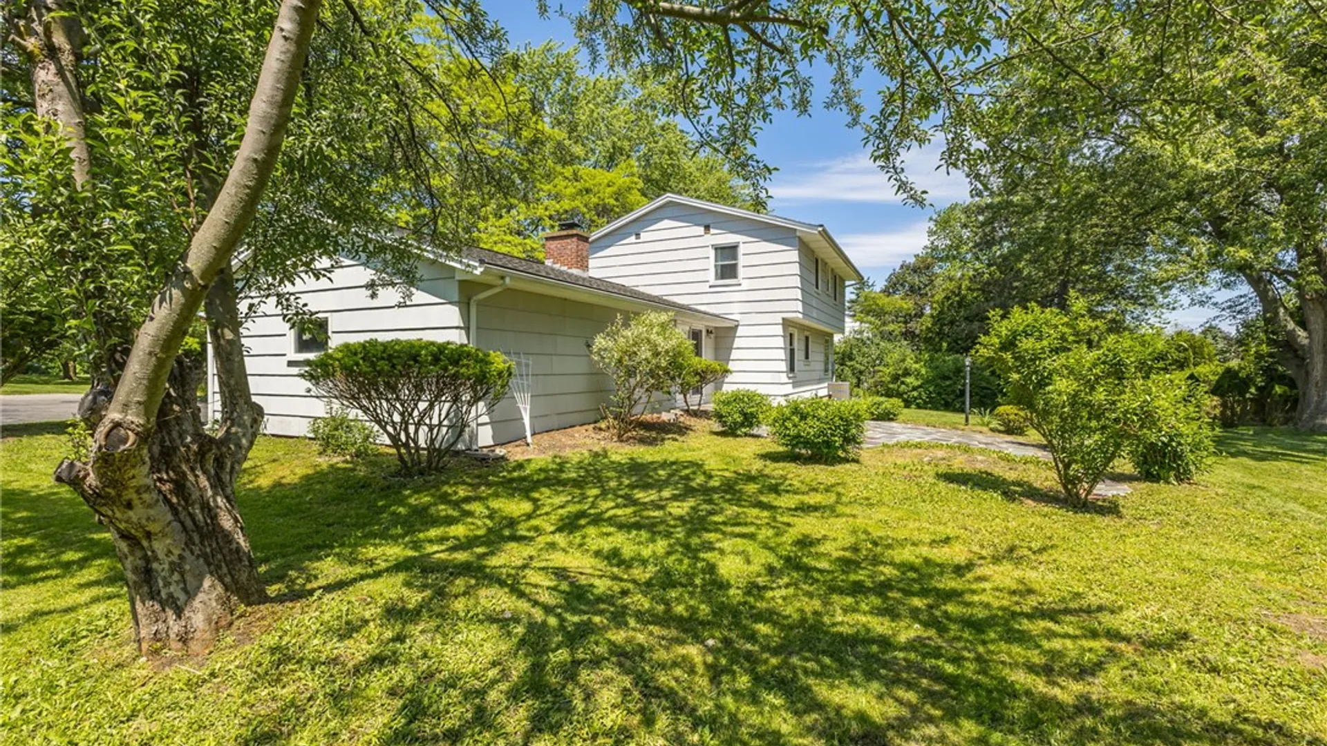 Property at 12 Blue Spruce Lane, Perinton, NY 14450 33