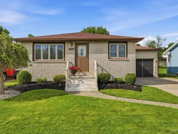 Property at 102 N Seine Drive, Cheektowaga, NY 14227