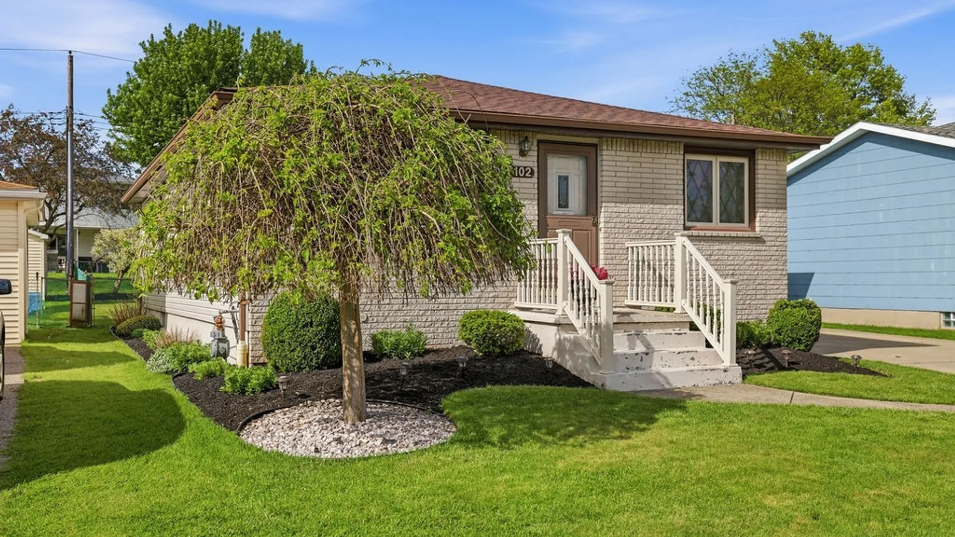 Property at 102 N Seine Drive, Cheektowaga, NY 14227 2