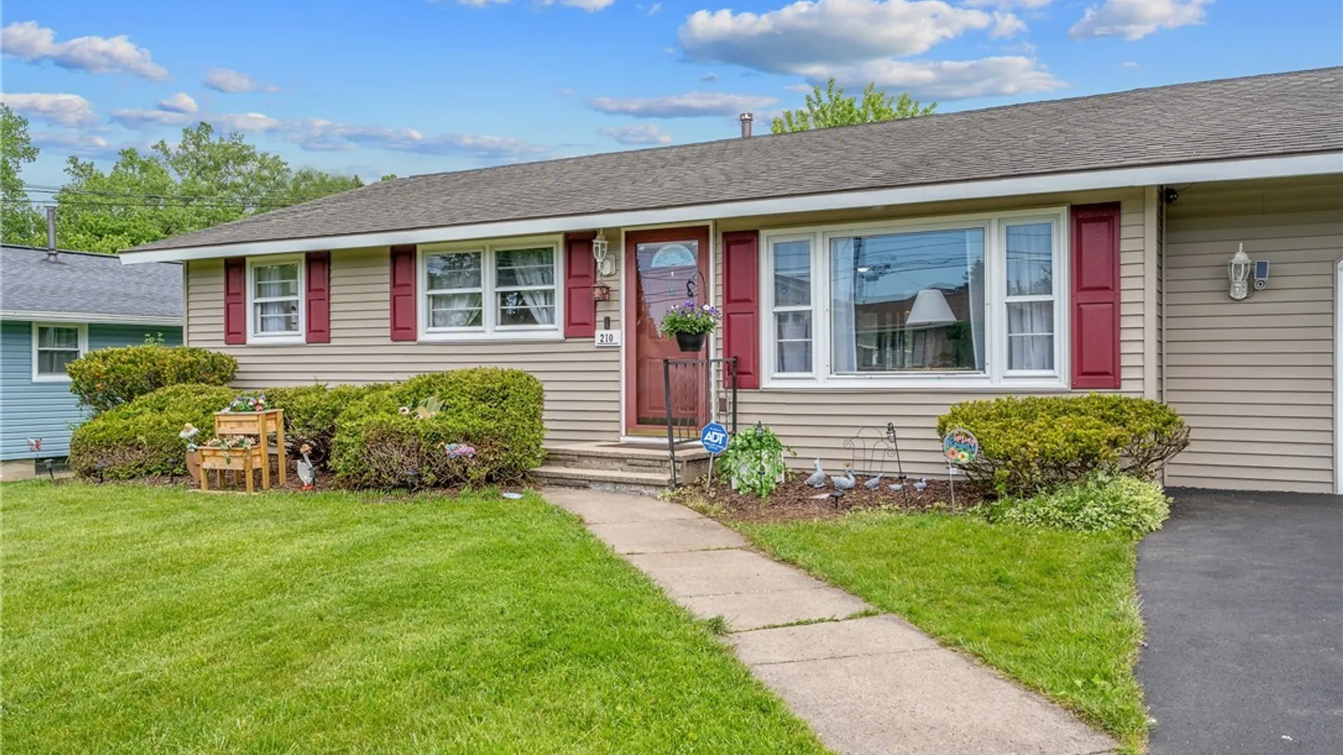 Property at 210 Skyview Drive, Salina, NY 13088 3