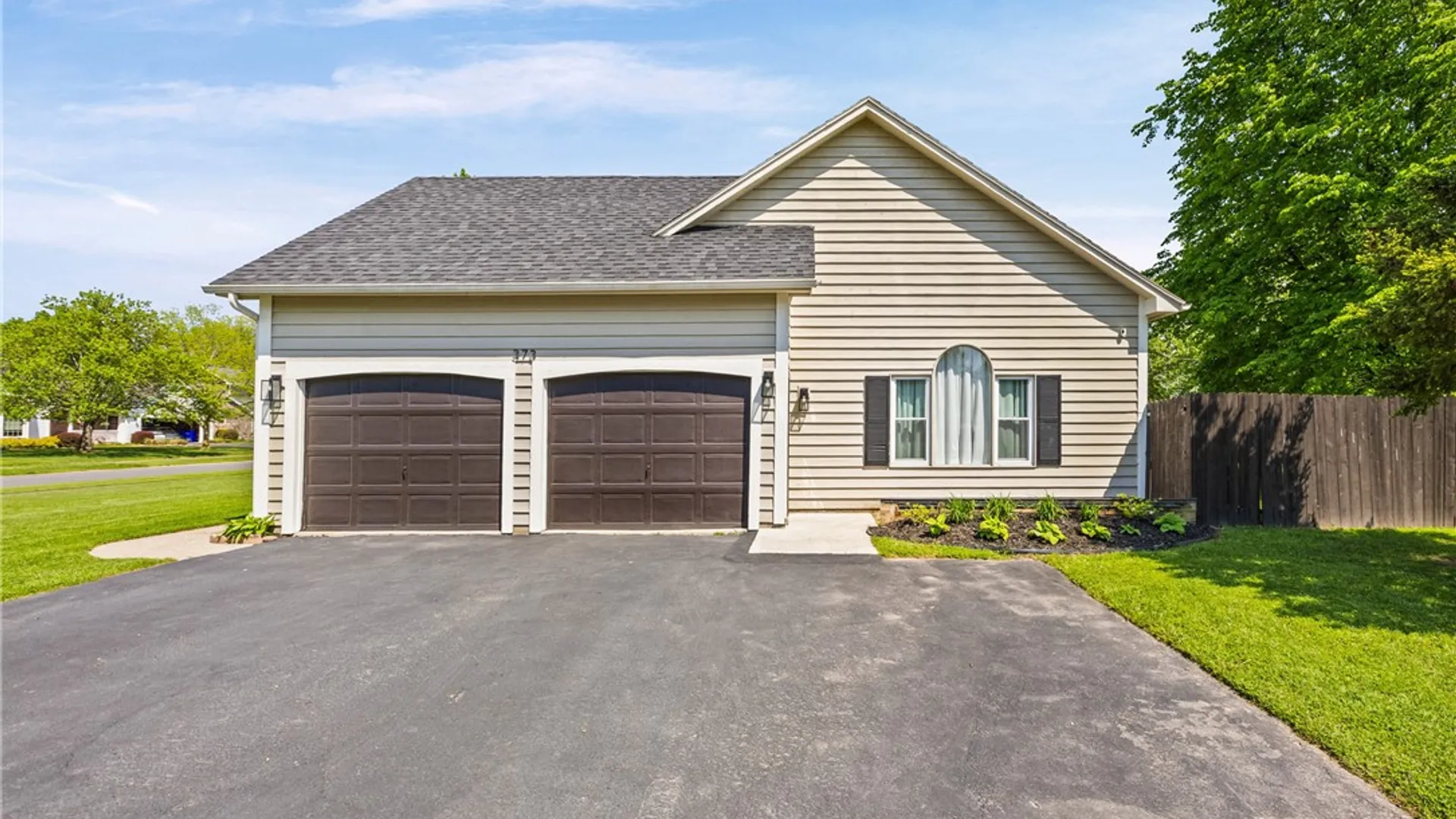 Property at 373 Cedar Creek Trl, Greece, NY 14626 5