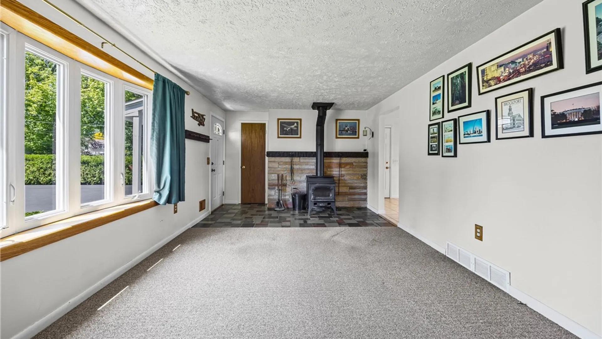 Property at 824 Hamlin Parma Townline Road, Parma, NY 14468 11