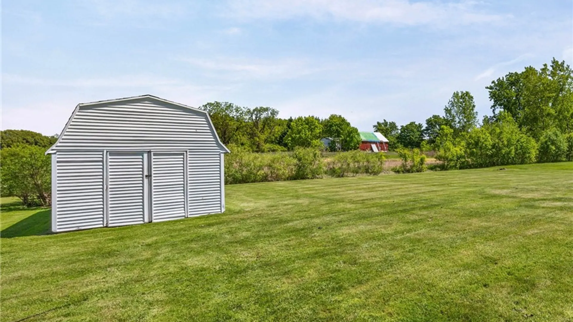 Property at 824 Hamlin Parma Townline Road, Parma, NY 14468 26