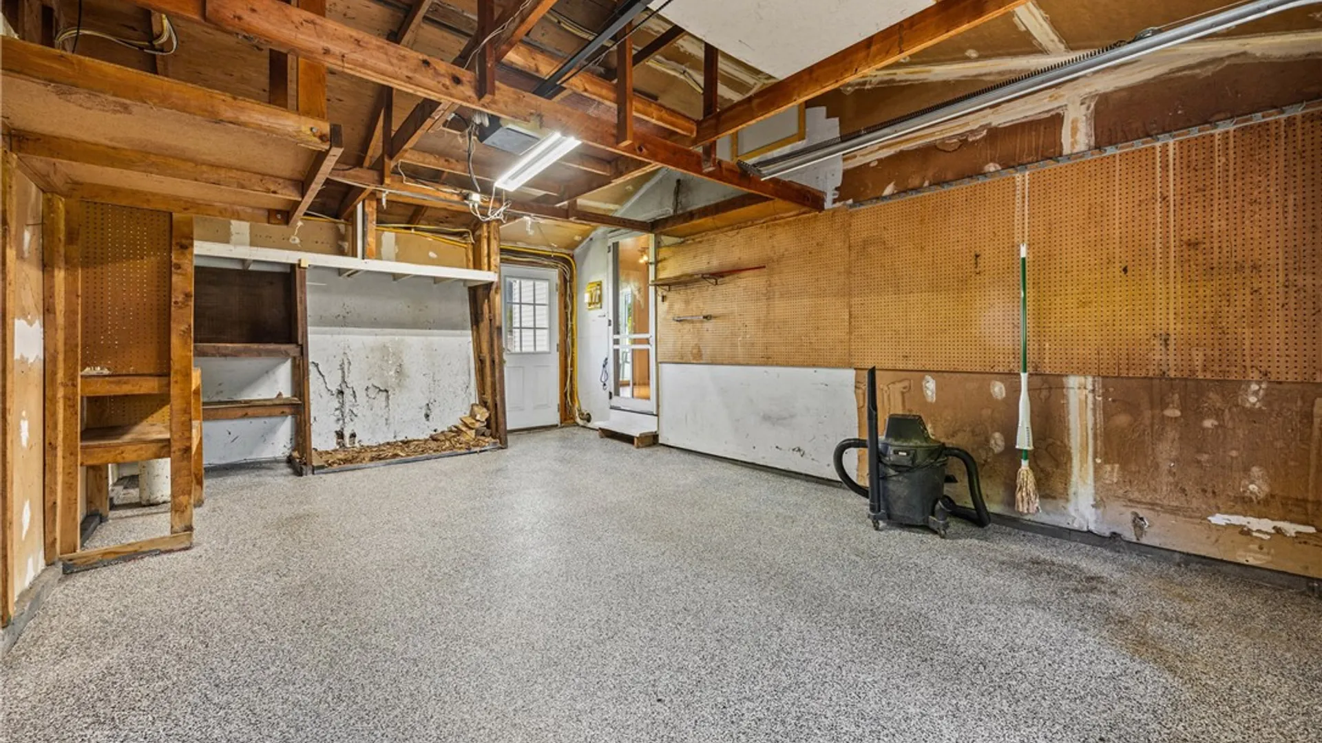 Property at 824 Hamlin Parma Townline Road, Parma, NY 14468 32