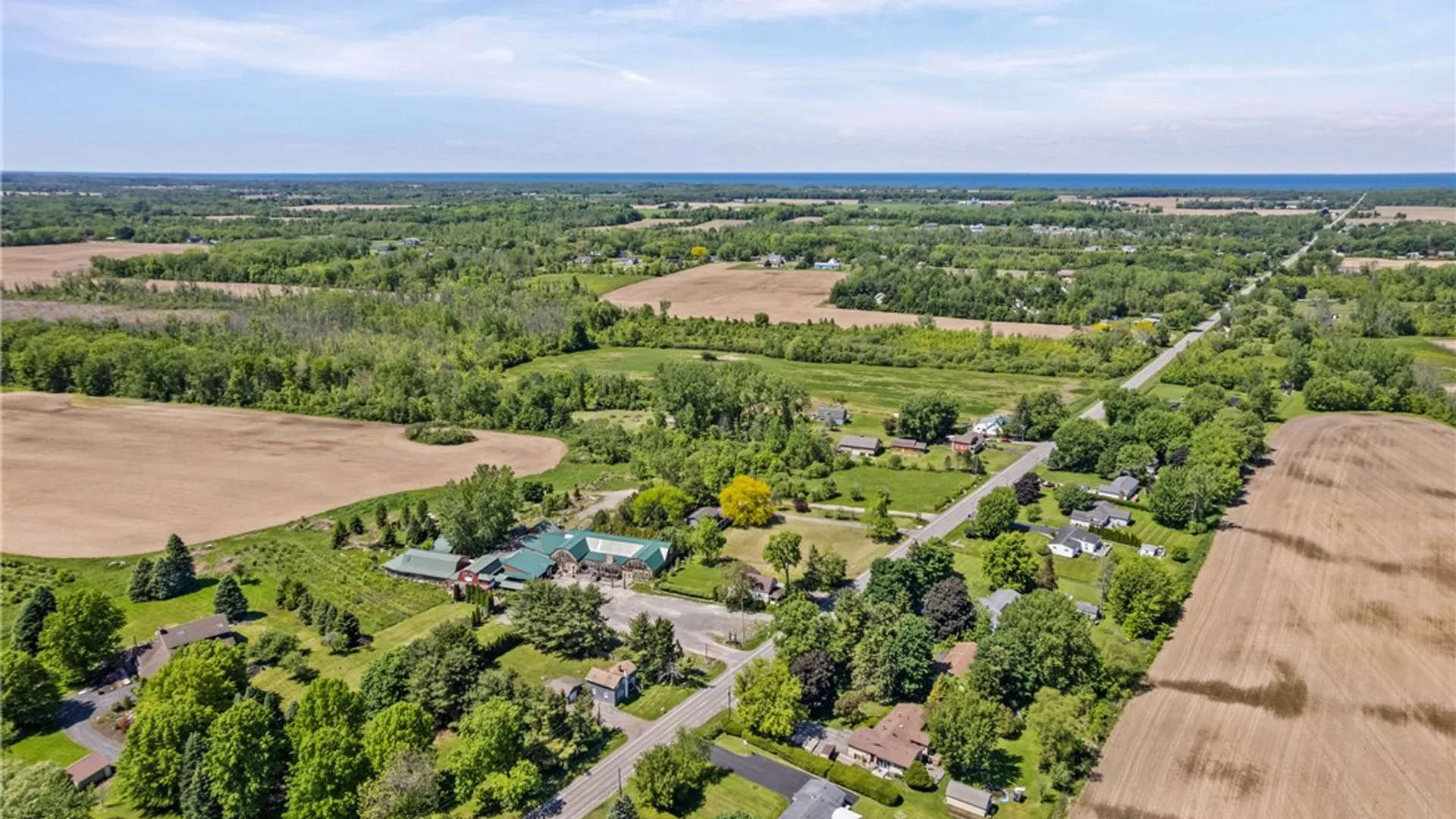 Property at 824 Hamlin Parma Townline Road, Parma, NY 14468 36