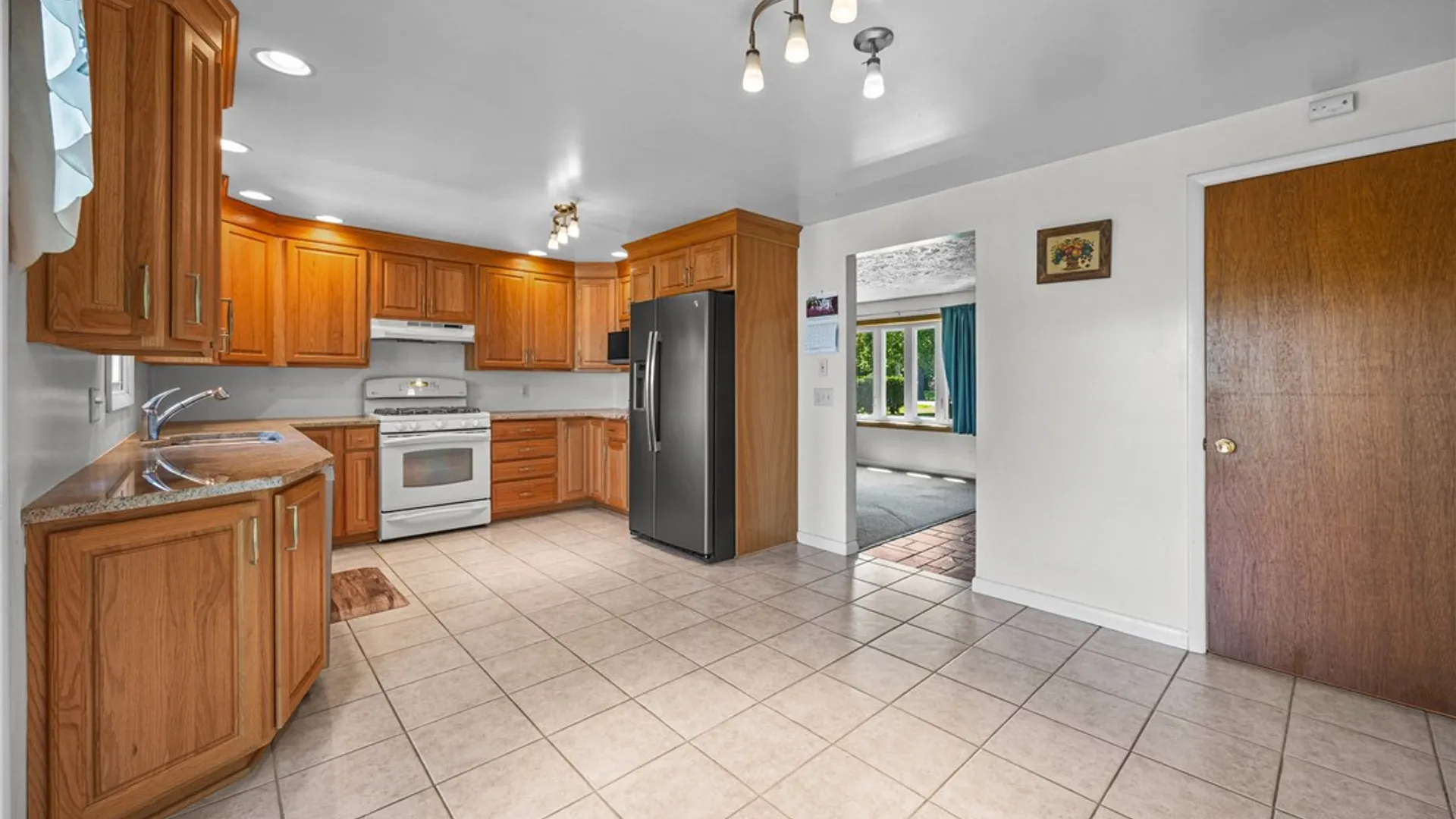Property at 824 Hamlin Parma Townline Road, Parma, NY 14468 5