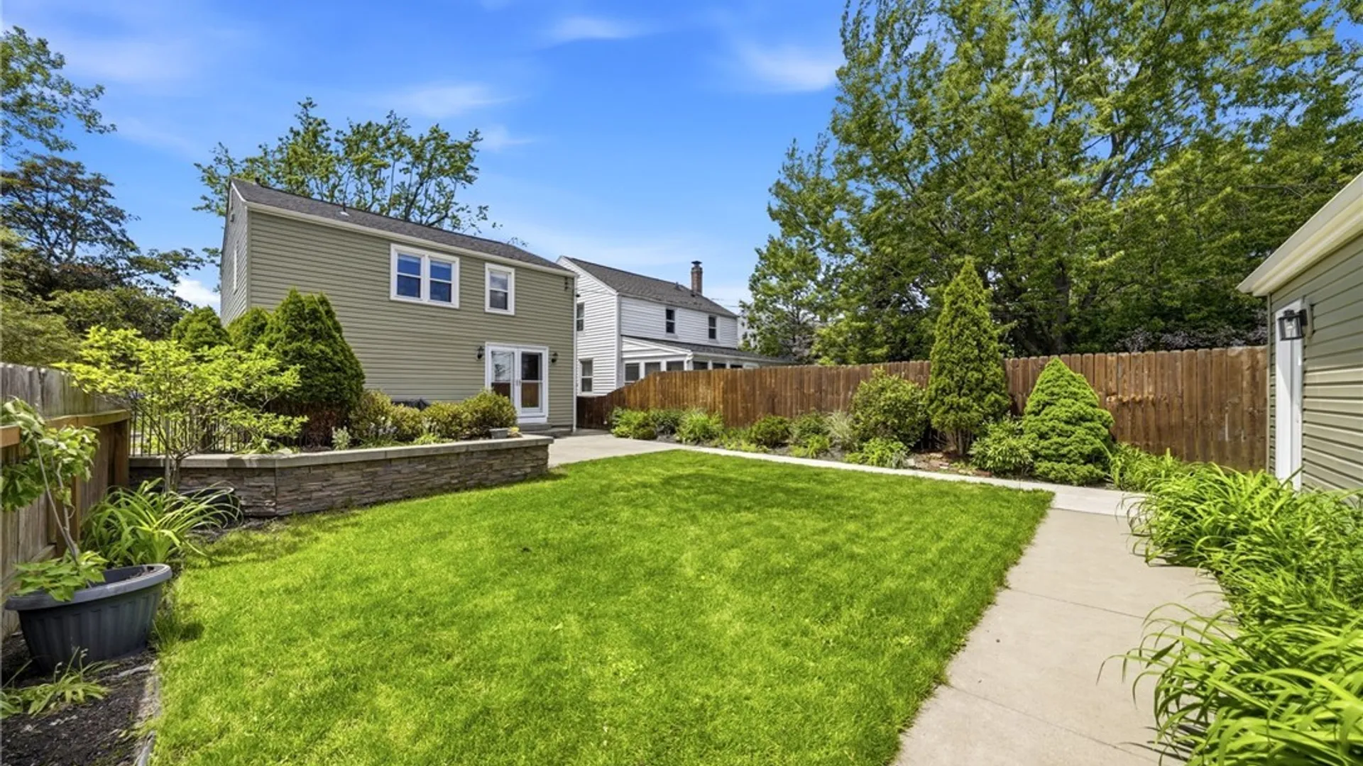 Property at 10 Gardenwood Lane, Tonawanda, NY 14223 29