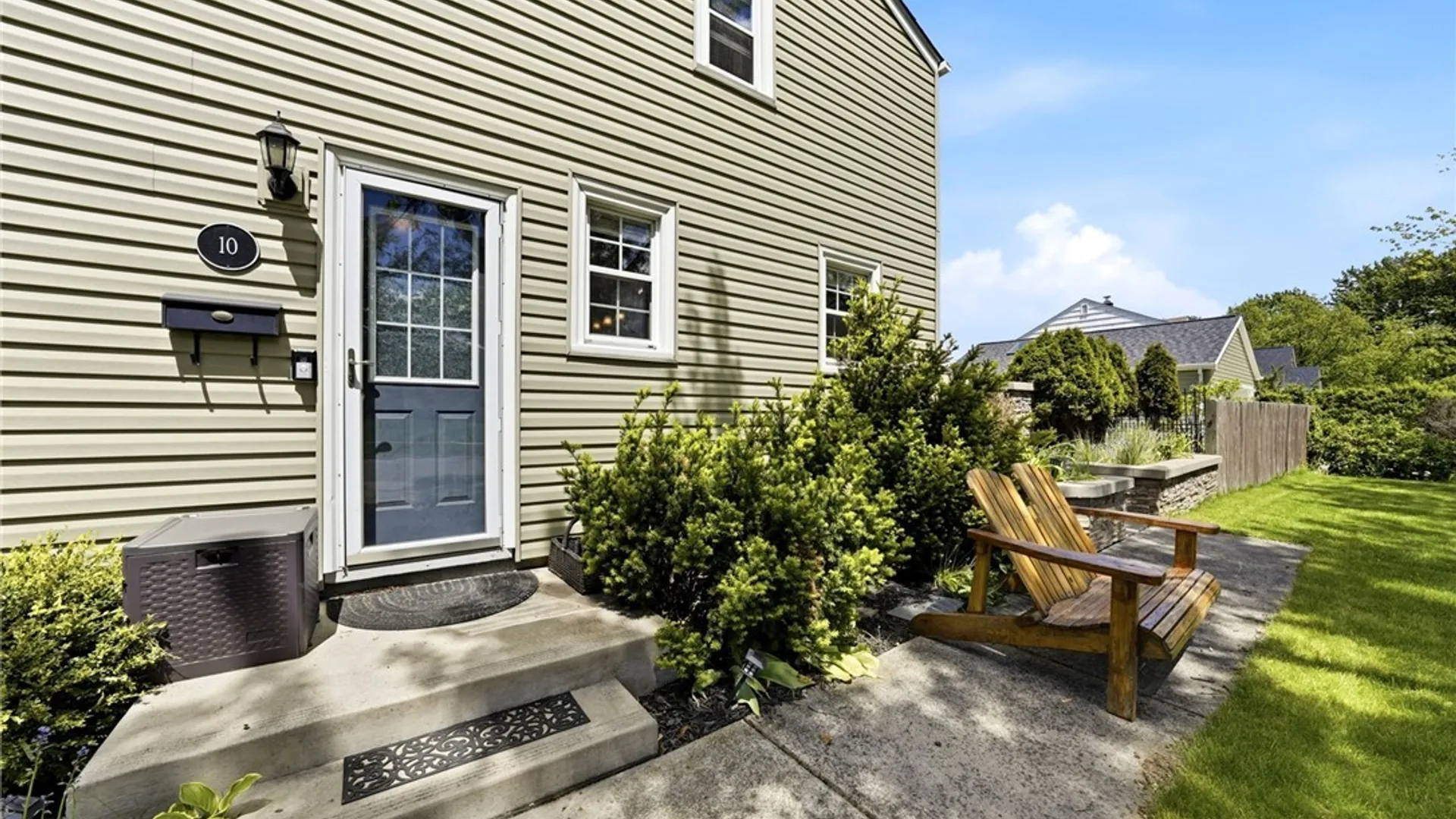 Property at 10 Gardenwood Lane, Tonawanda, NY 14223 30