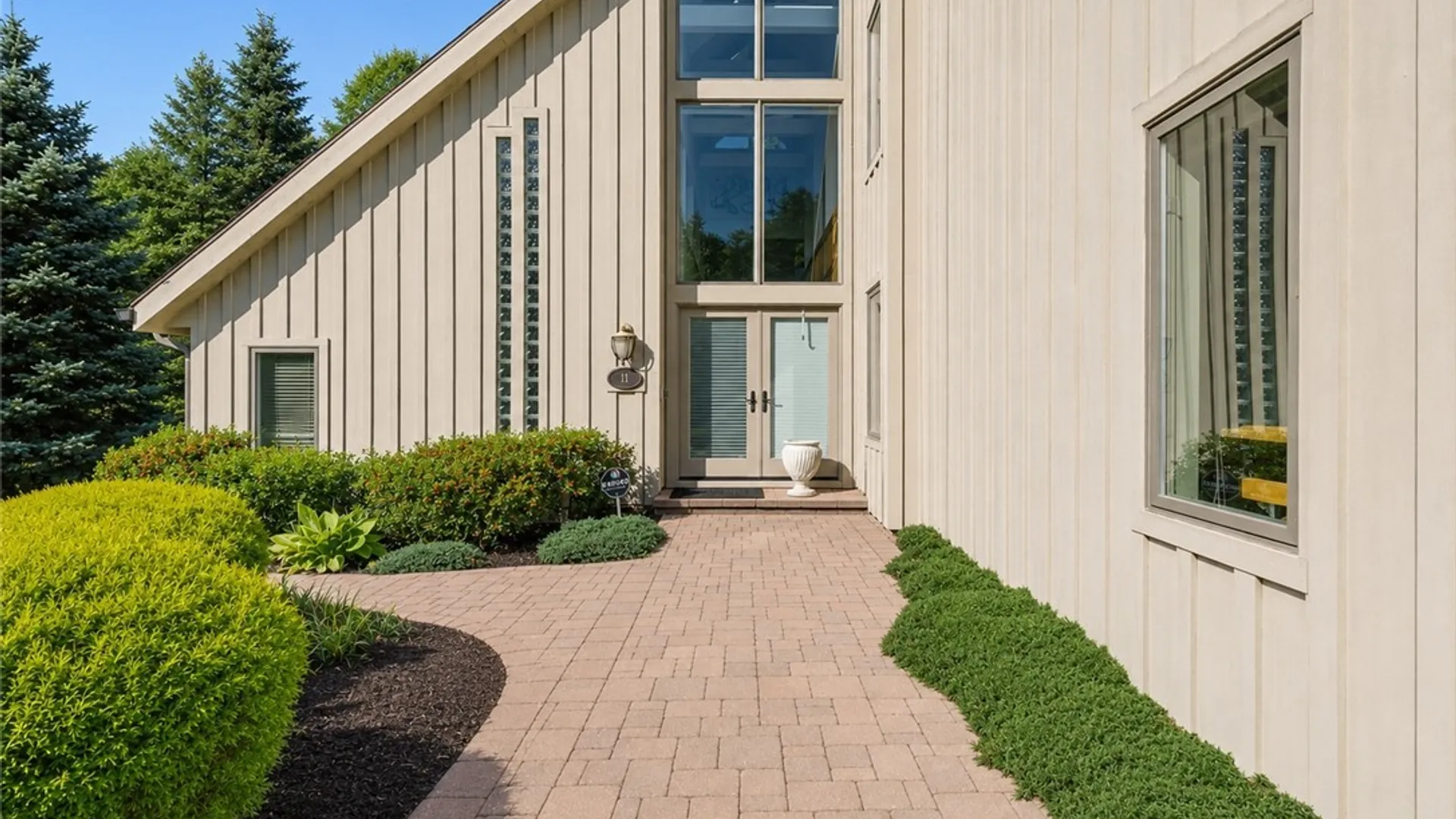 Property at 11 Scr Lane, Perinton, NY 14564 2