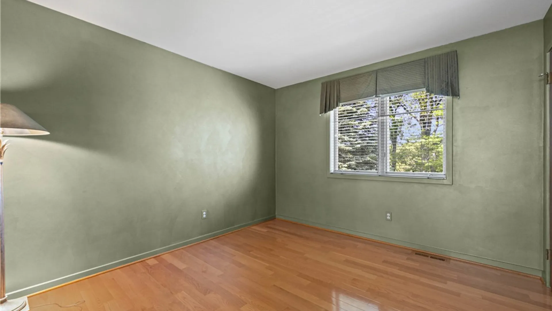 Property at 11 Scr Lane, Perinton, NY 14564 34