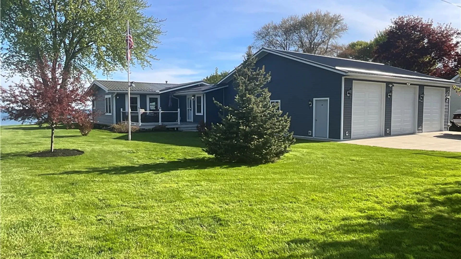 Property at 14349 Oak Orchard On The Lake, Carlton, NY 14571 4