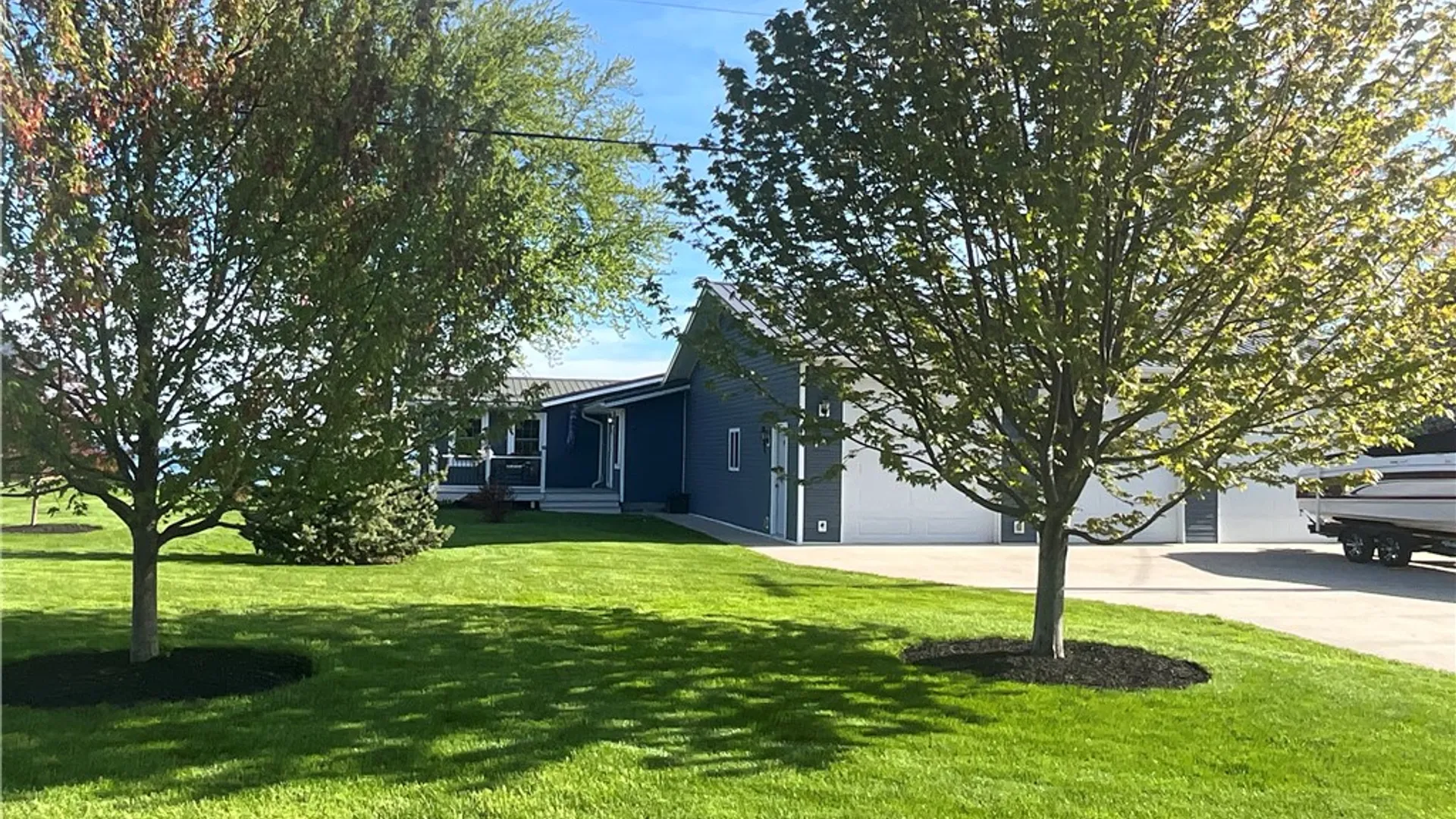Property at 14349 Oak Orchard On The Lake, Carlton, NY 14571 5