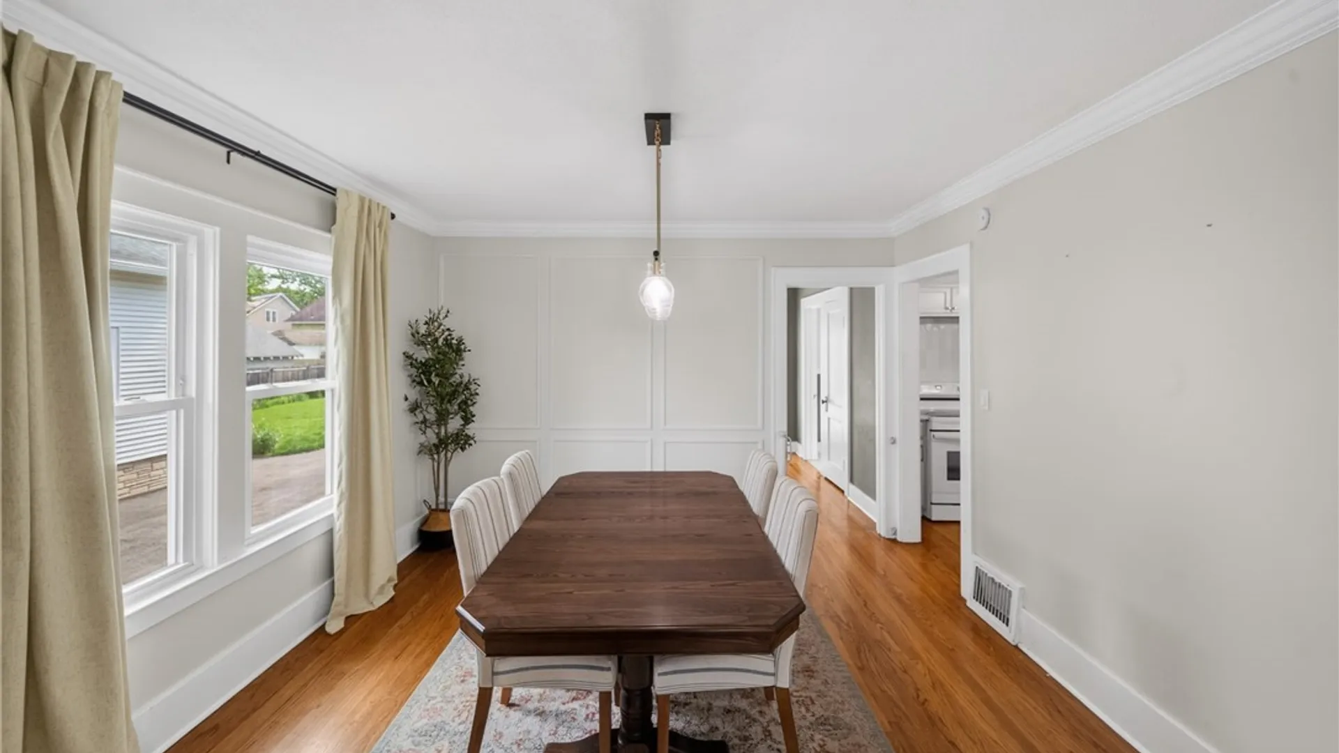 Property at 235 Homecroft Road, Syracuse, NY 13206 10