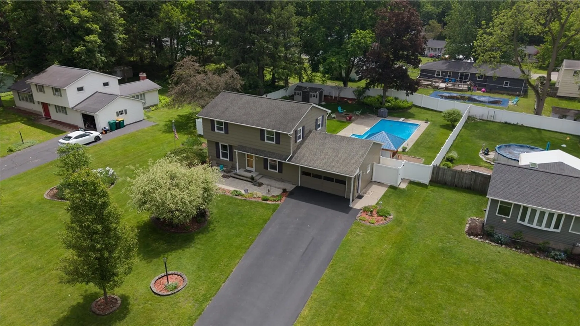 Property at 5 Sandy Hill Drive, Perinton, NY 14450 18