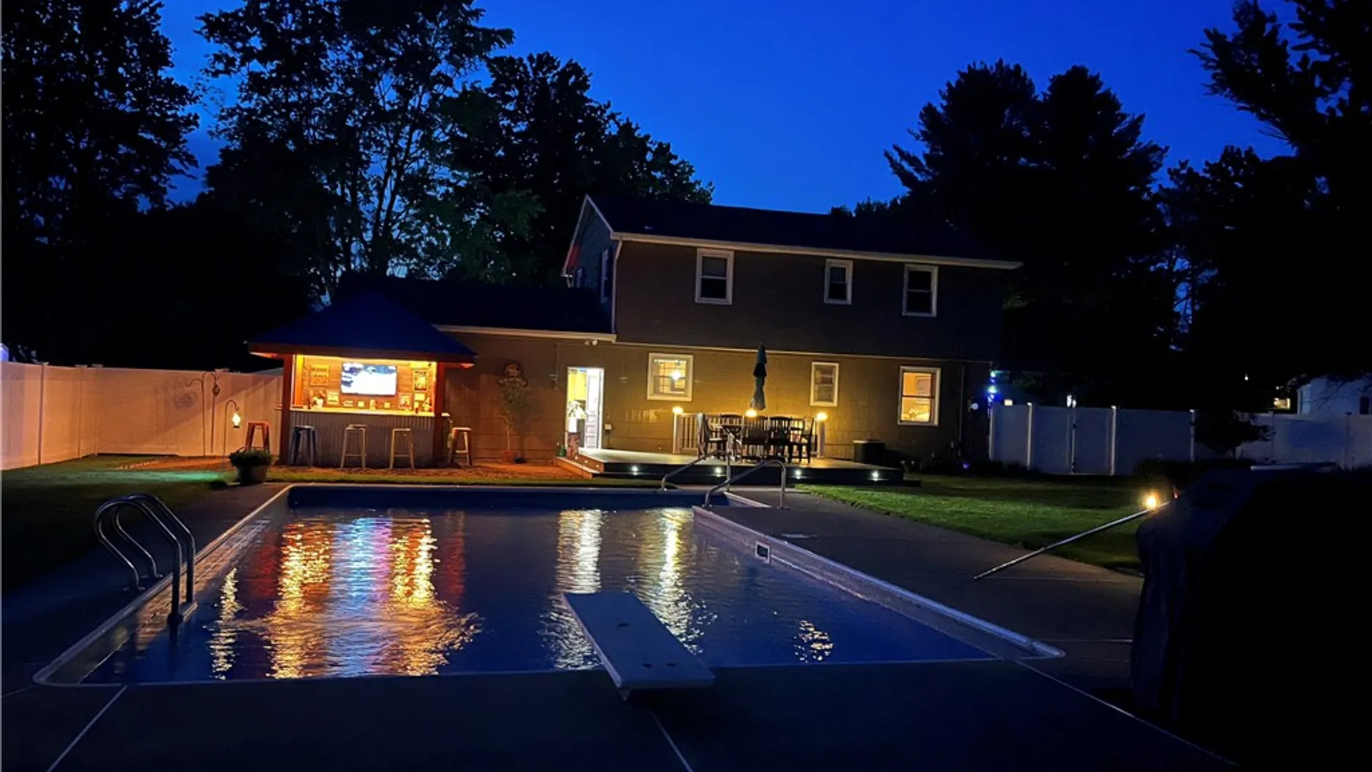Property at 5 Sandy Hill Drive, Perinton, NY 14450 2