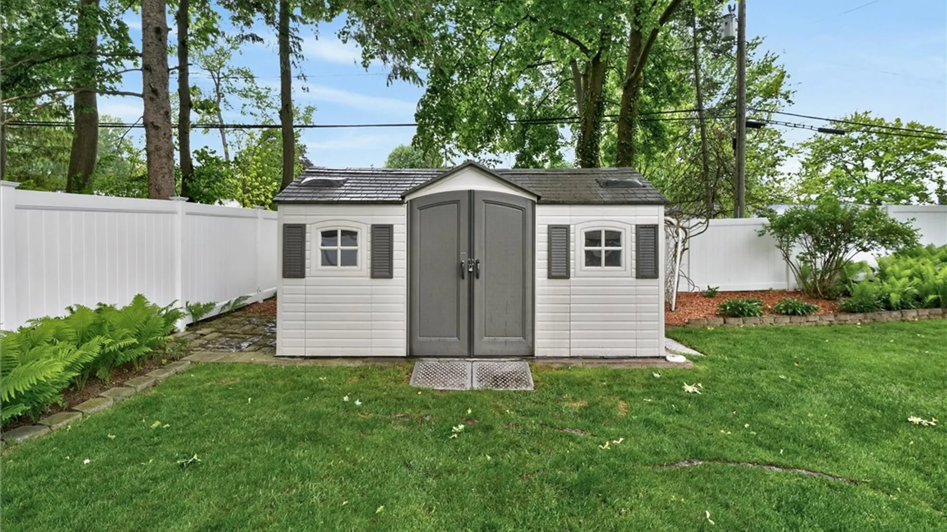 Property at 5 Sandy Hill Drive, Perinton, NY 14450 46