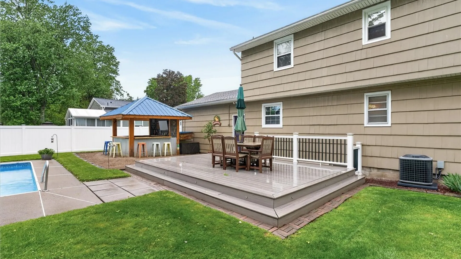 Property at 5 Sandy Hill Drive, Perinton, NY 14450 6