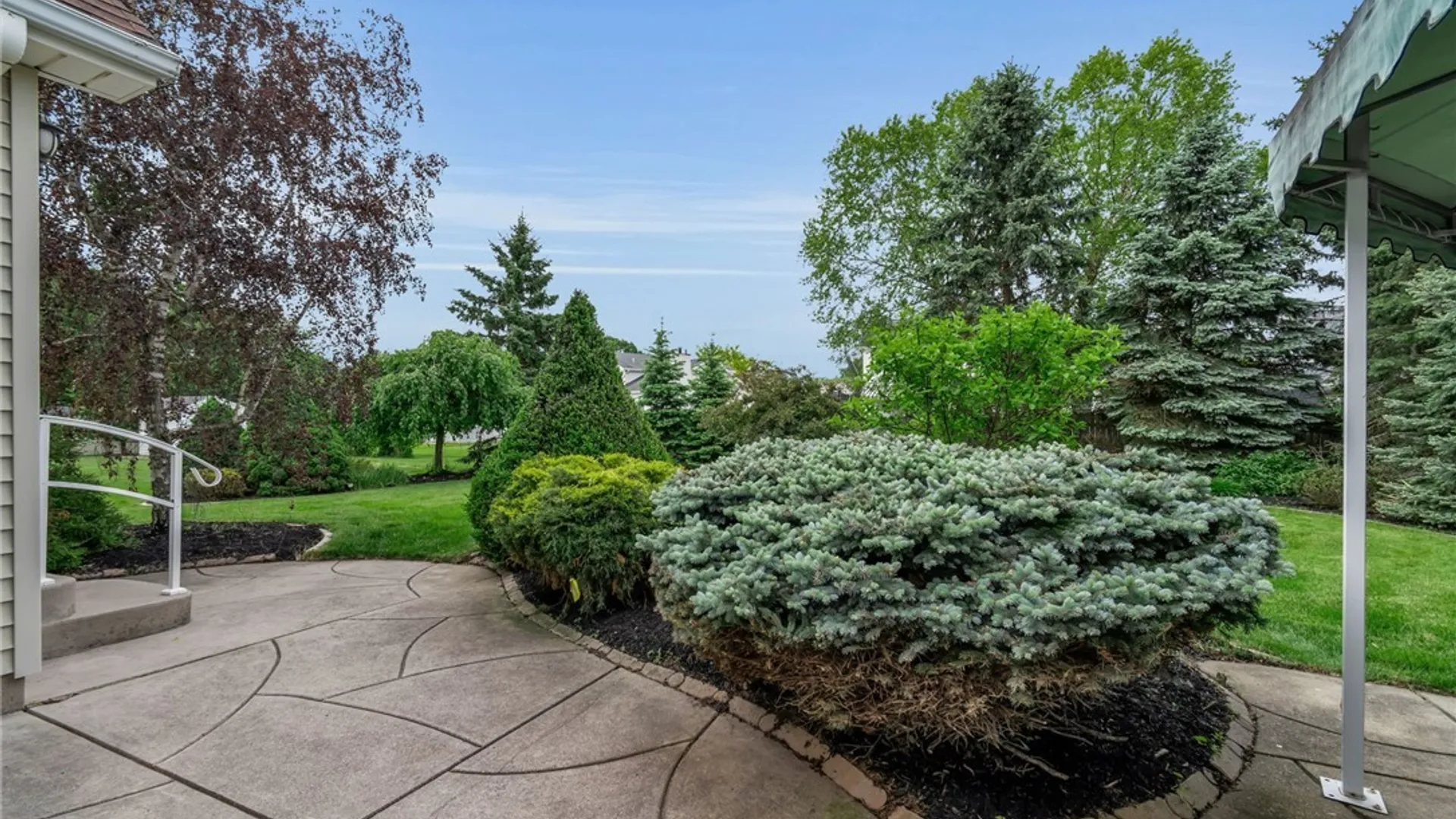 Property at 2650 Patel Drive, Wheatfield, NY 14304 36
