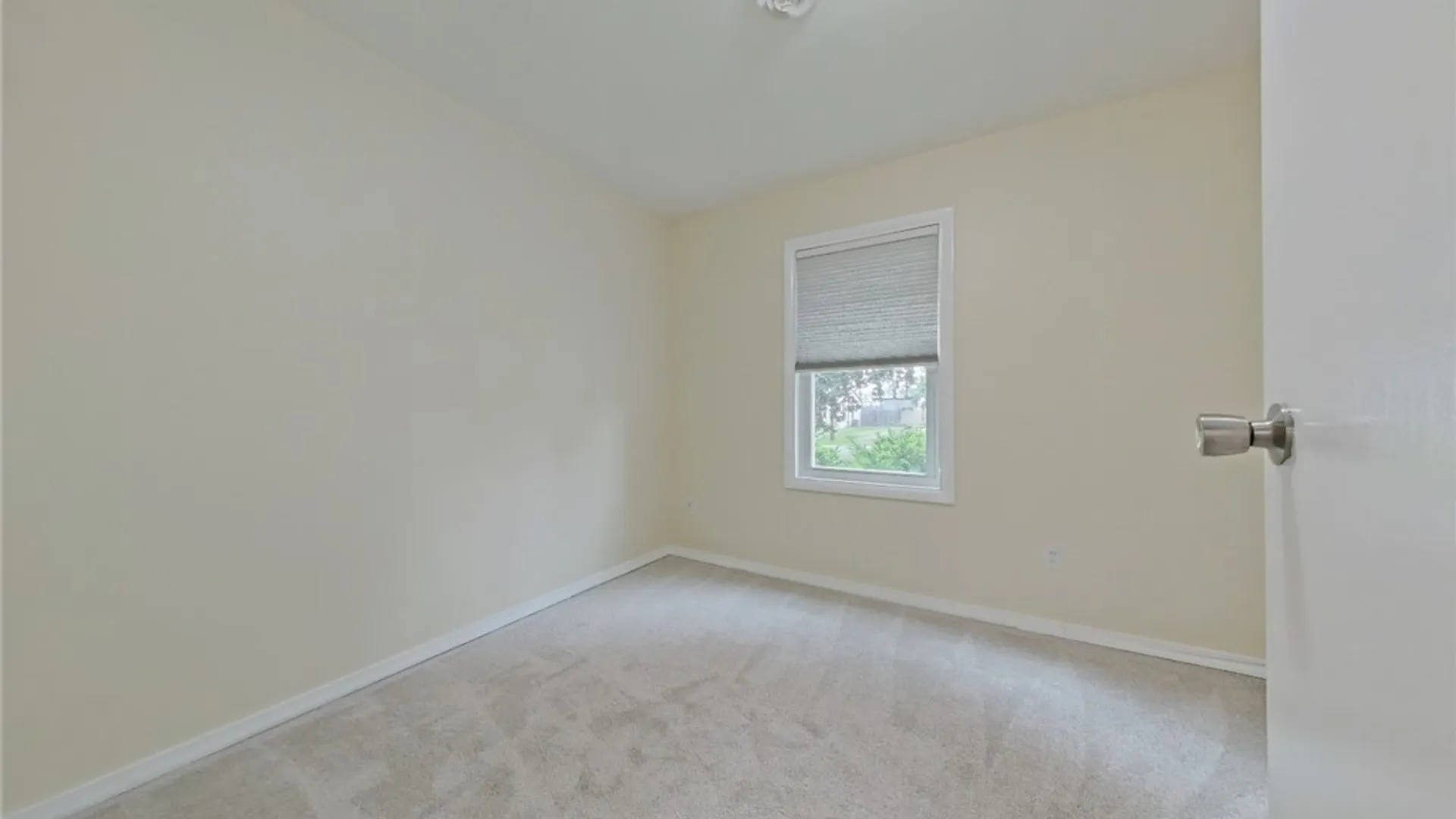 Property at 414 Williamsburg Road, Utica, NY 13502 22