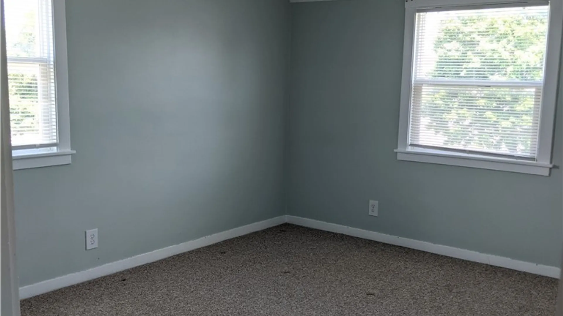 Property at 312 W Girard Boulevard, Tonawanda, NY 14217 37