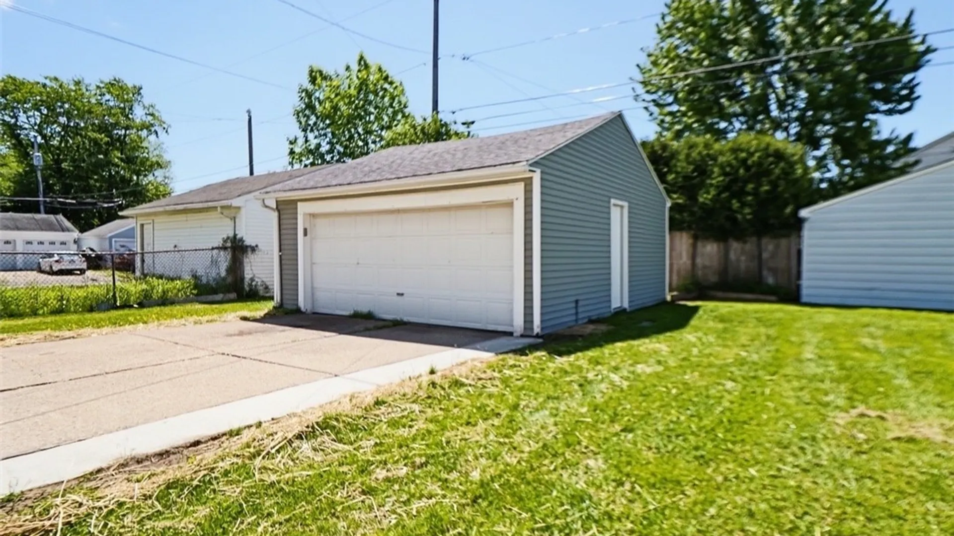 Property at 312 W Girard Boulevard, Tonawanda, NY 14217 8