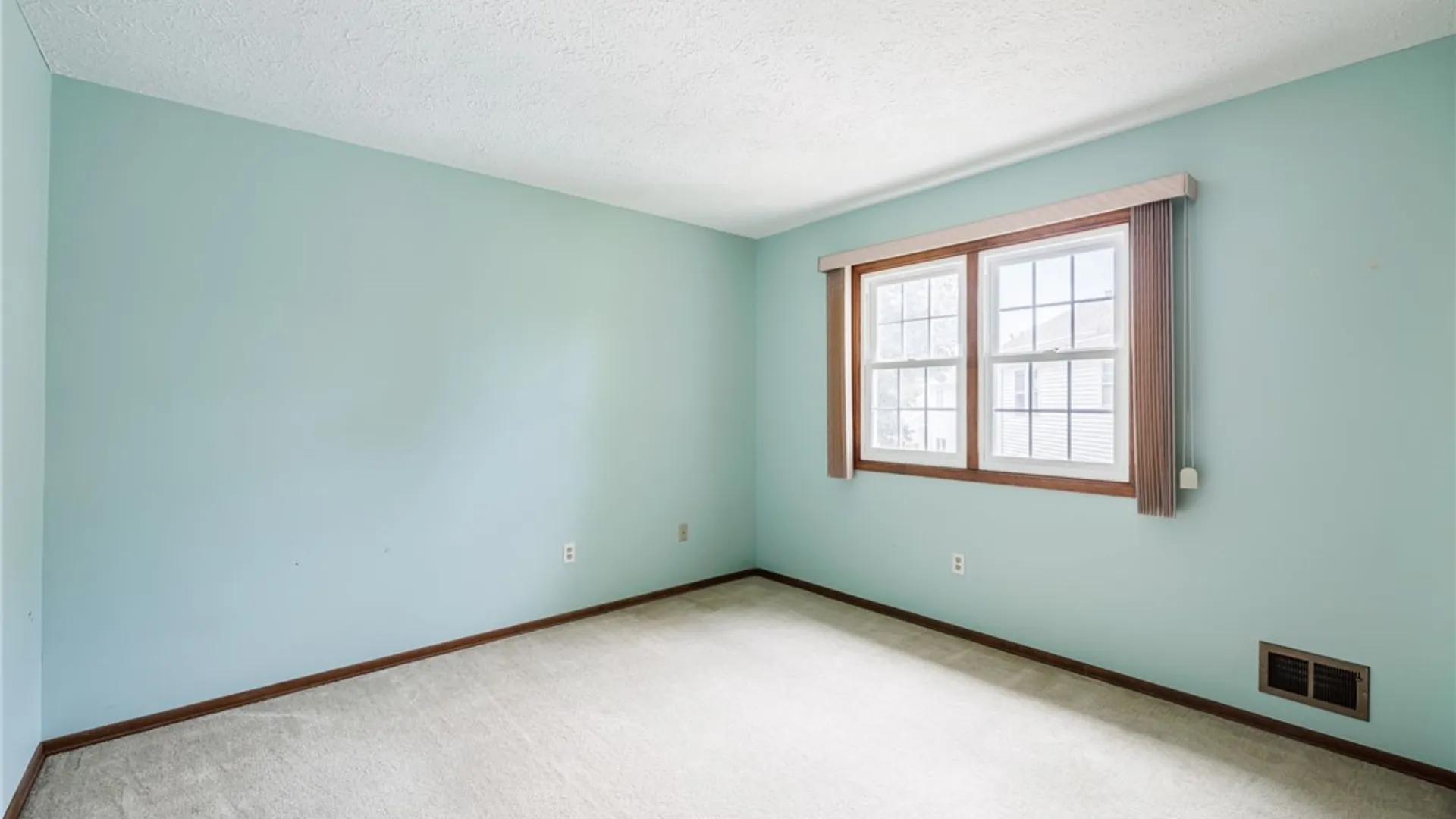 Property at 7 Alder Bush, Chili, NY 14624 18