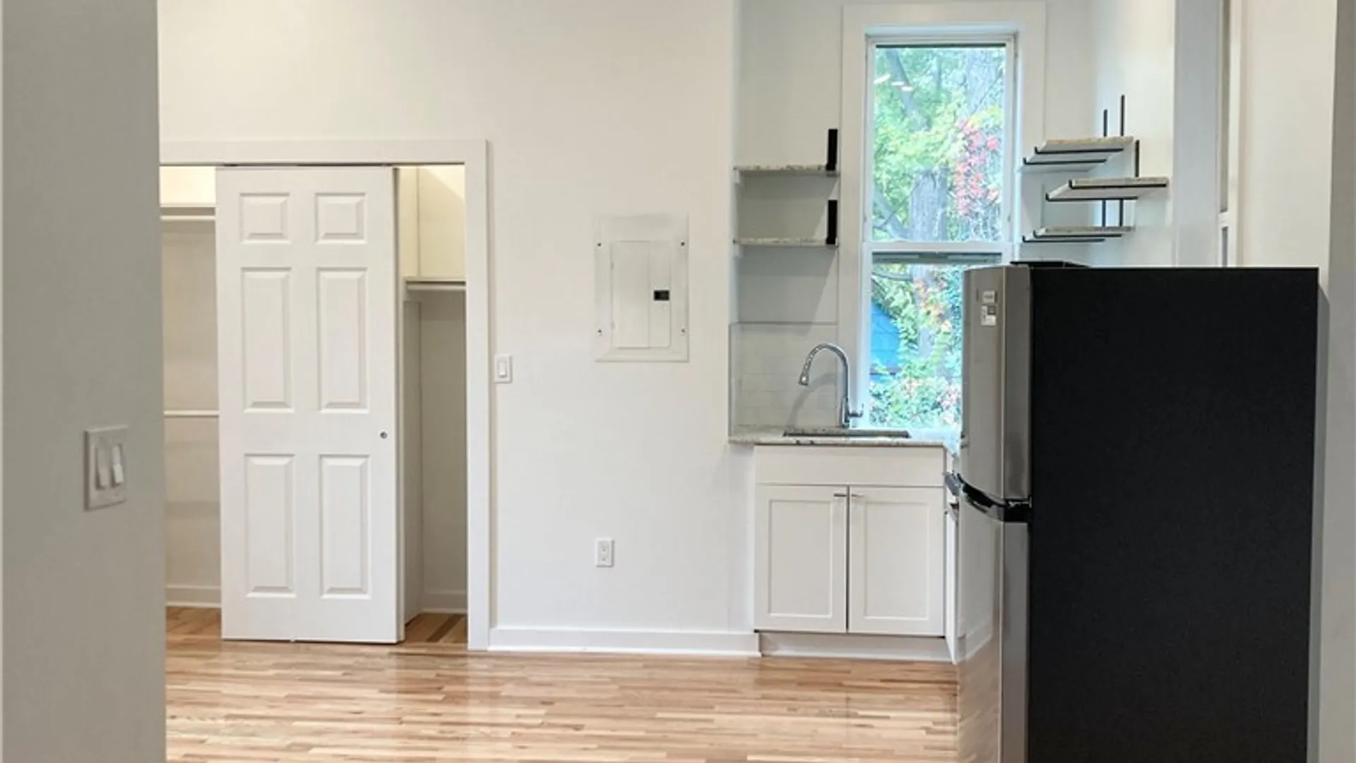 Property at 56 Trinity Place, Buffalo, NY 14201 4