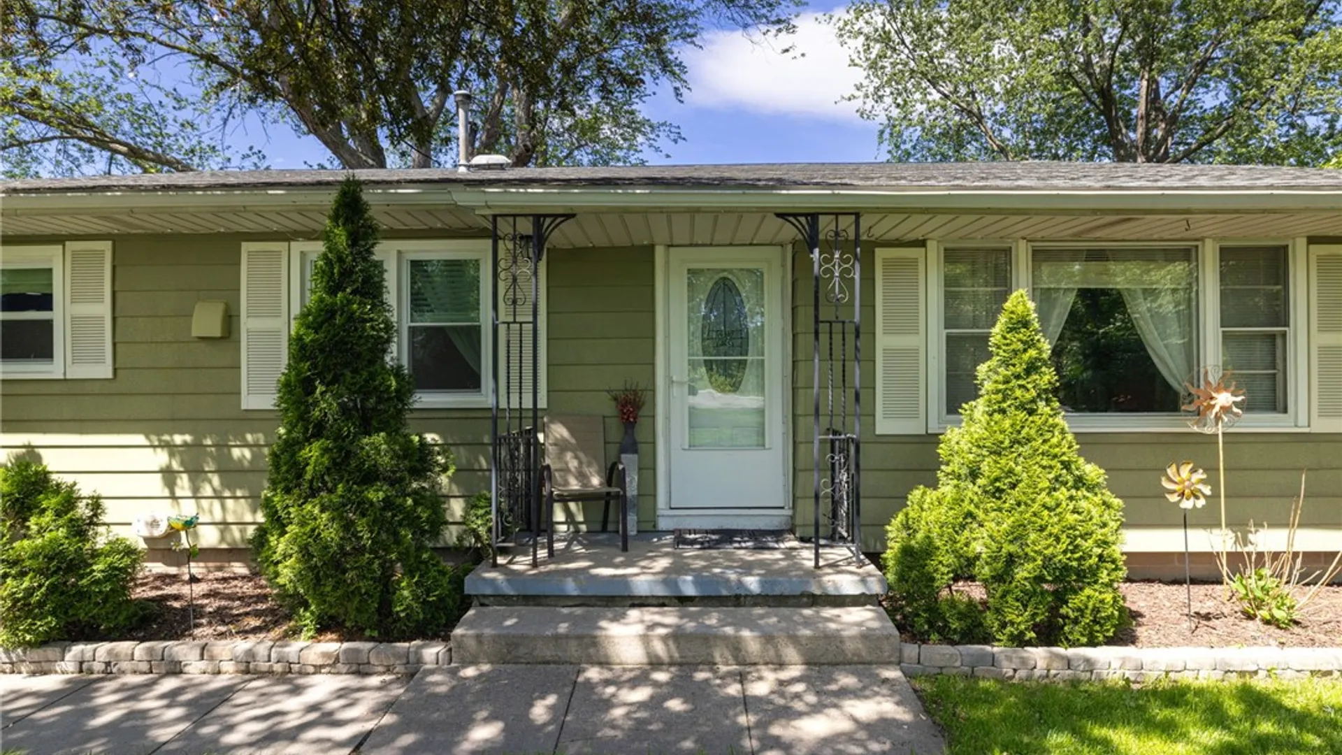 Property at 2108 Spencerport Road, Gates, NY 14606 3