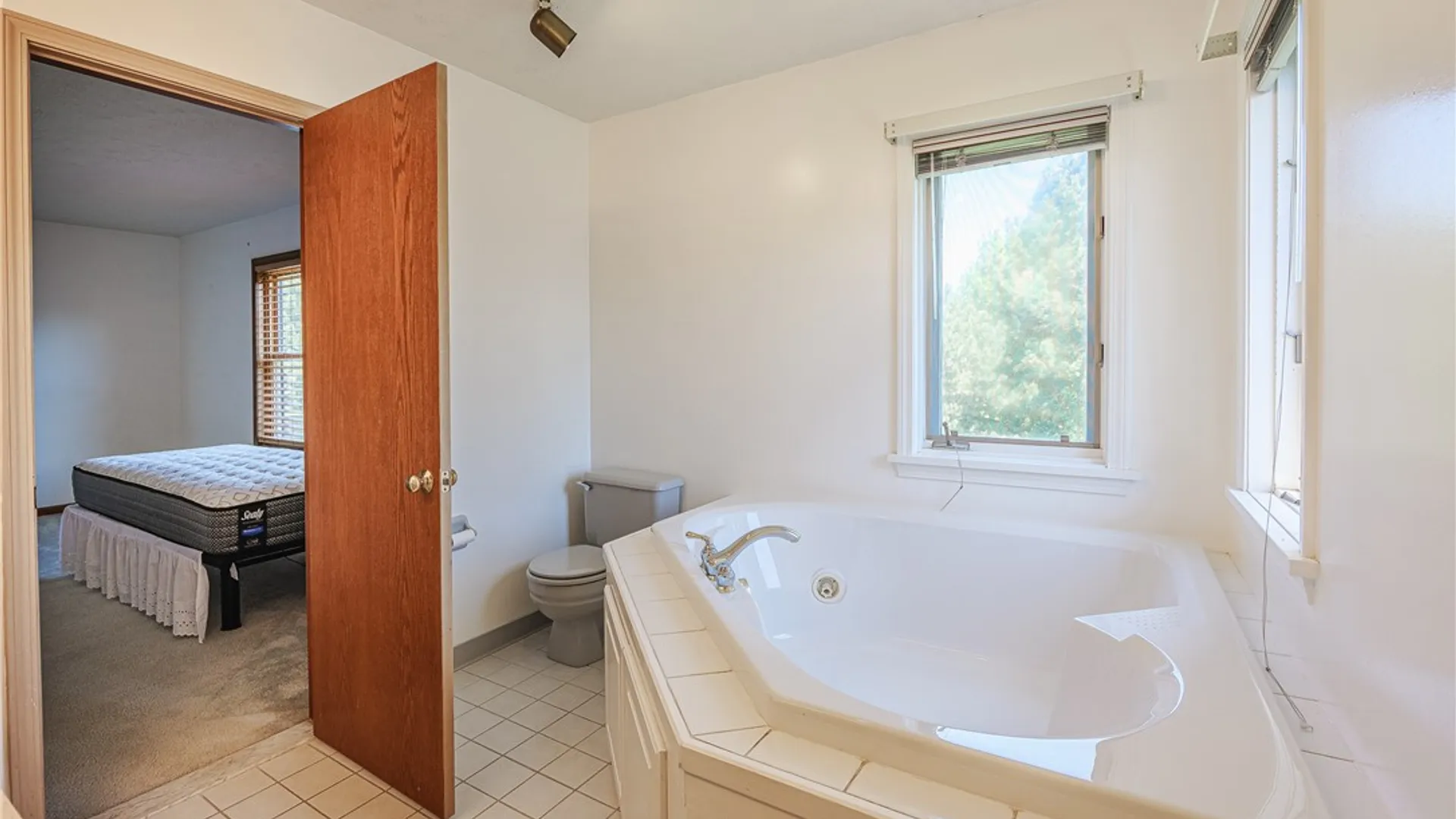 Property at 396 Pineville Lane, Webster, NY 14580 30