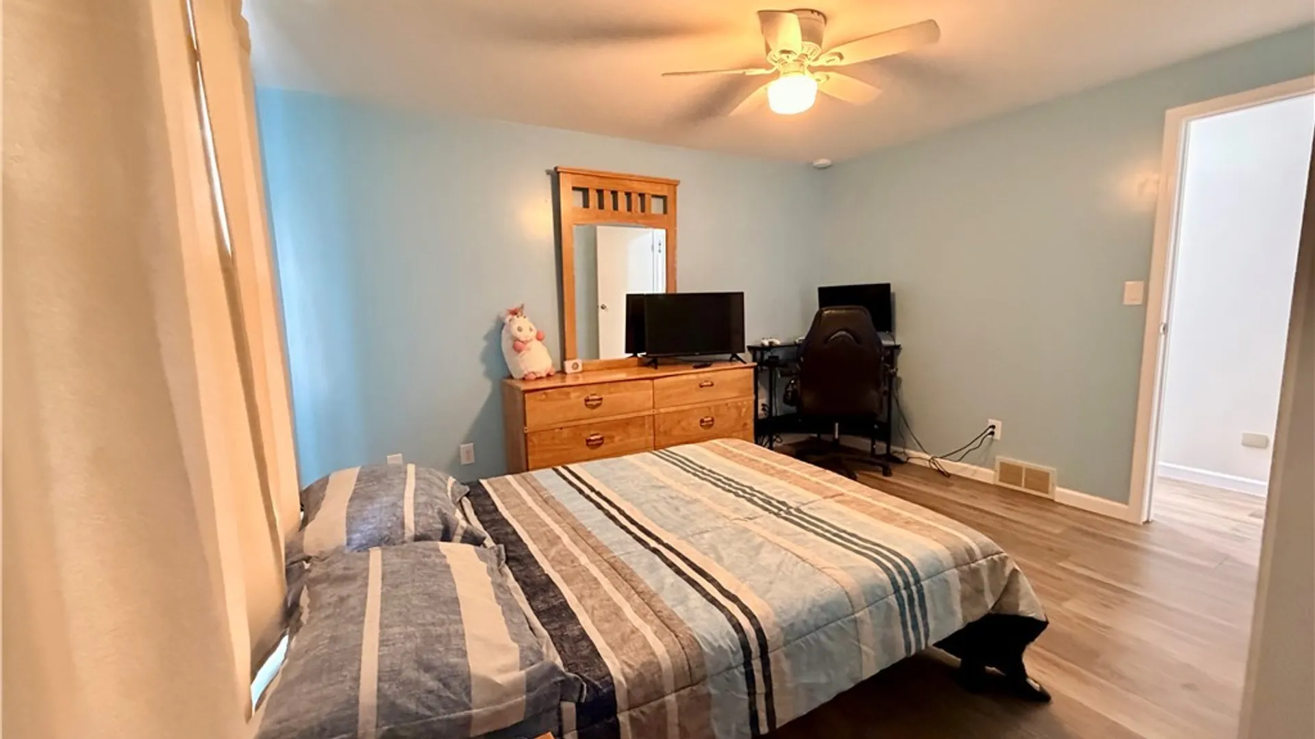 Property at 120 Sunset Drive, Hamburg, NY 14075 28