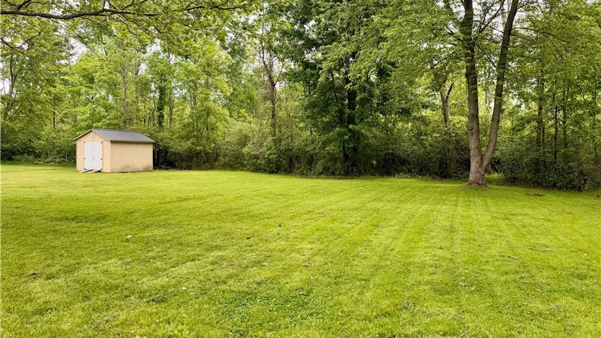Property at 120 Sunset Drive, Hamburg, NY 14075 37