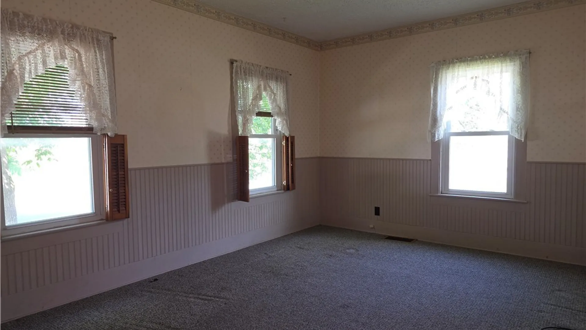 Property at 701 Genesee Street, Shelby, NY 14103 7