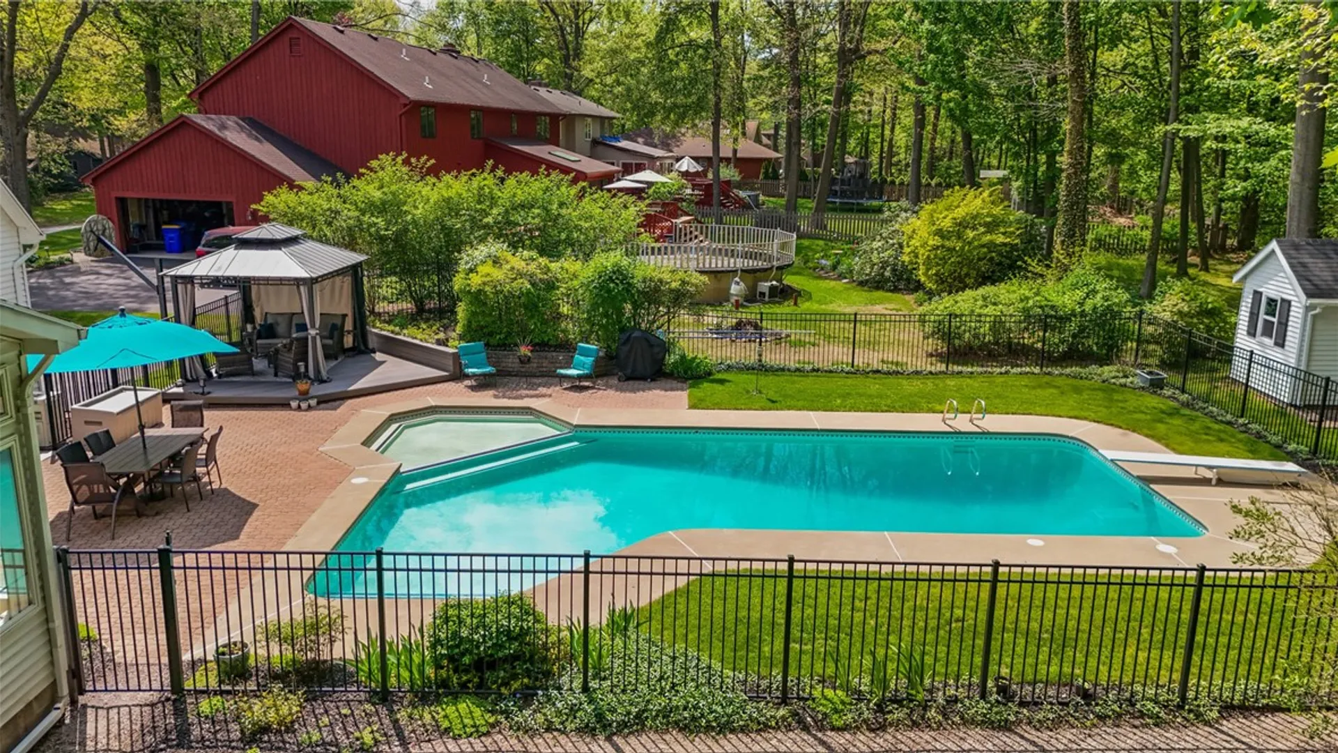 Property at 4 Woodbriar Lane, Chili, NY 14624 45