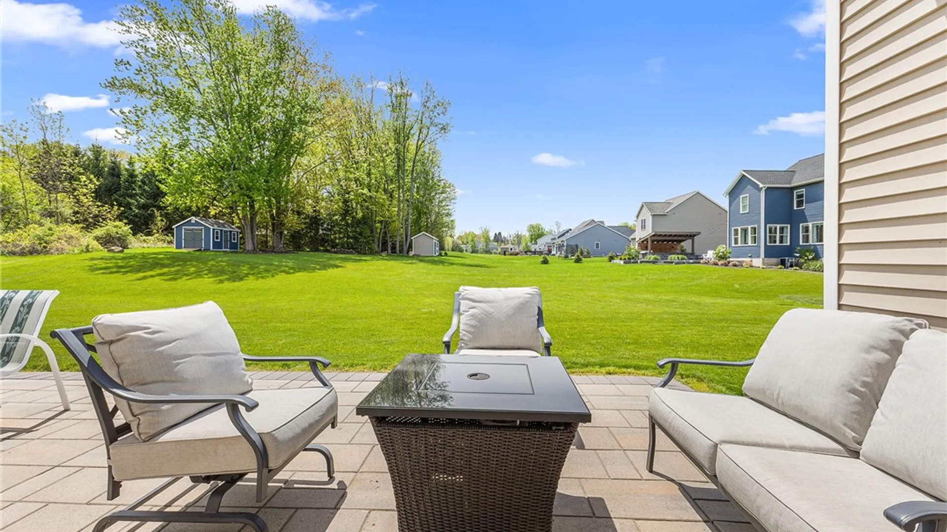 Property at 56 Knightbridge Circle, Penfield, NY 14526 35