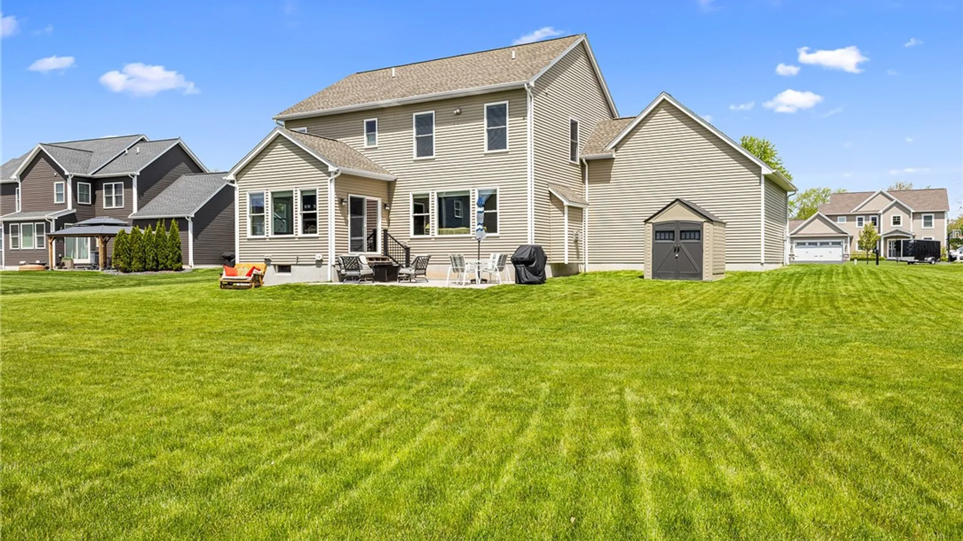 Property at 56 Knightbridge Circle, Penfield, NY 14526 37