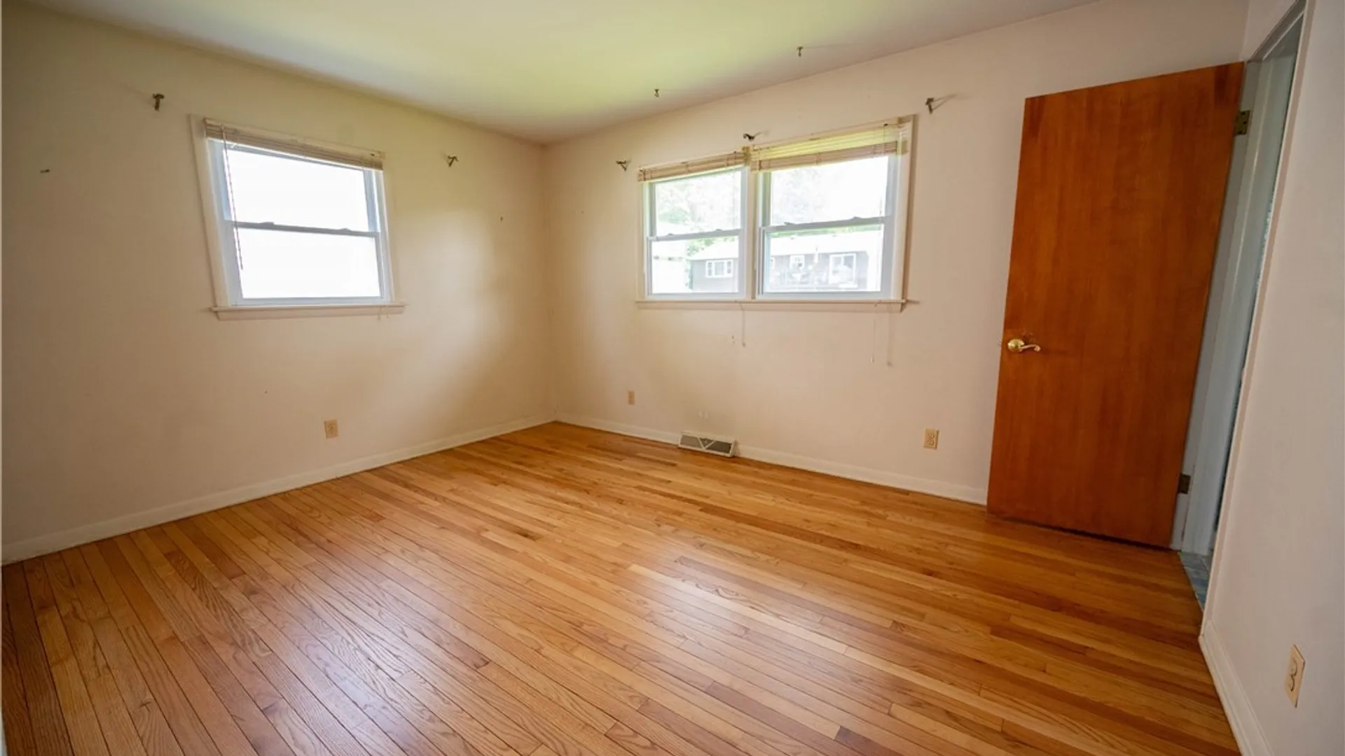 Property at 812 Jeffrey Street, Herkimer, NY 13350 15