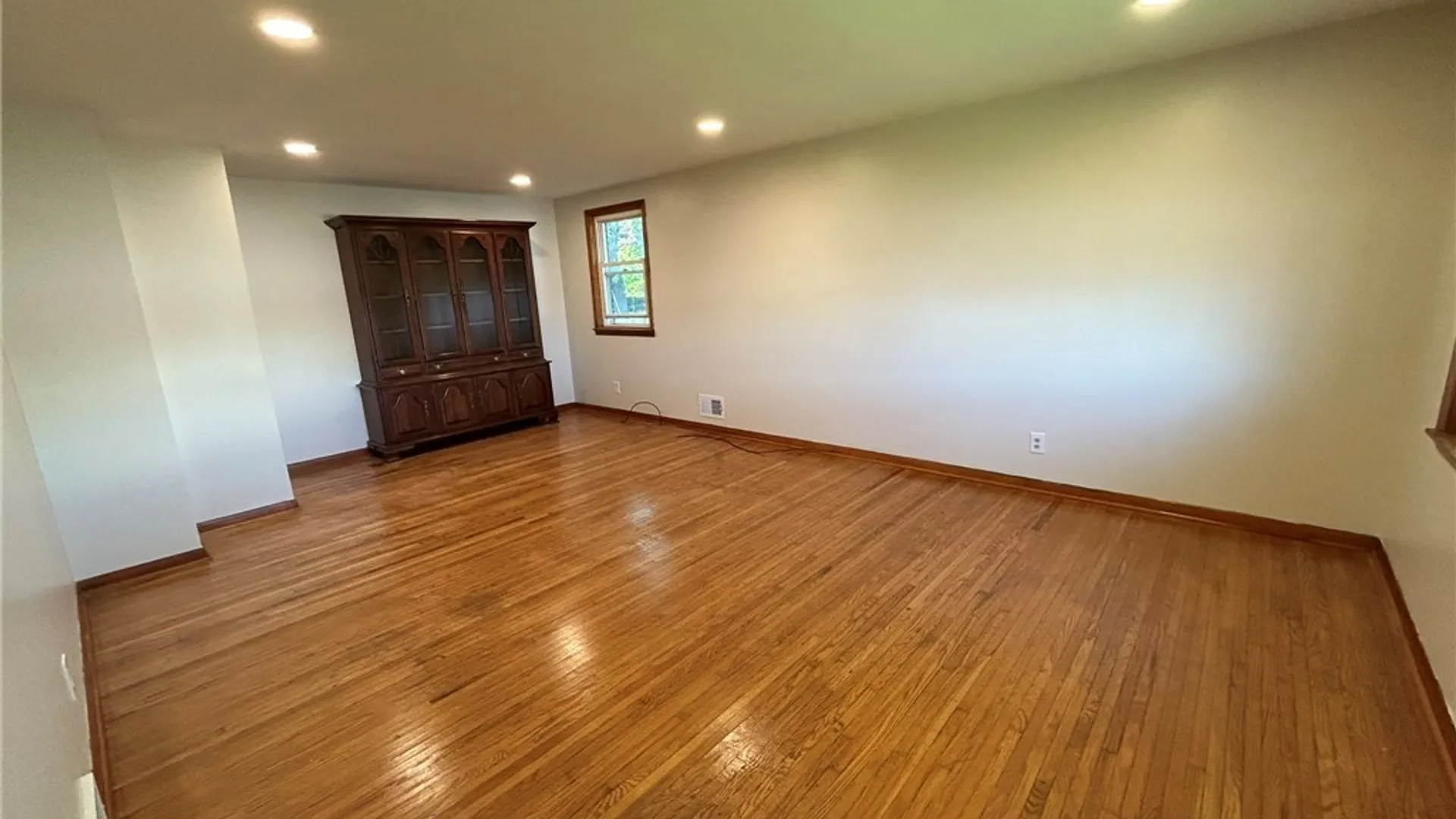 Property at 1835 Military Road, Tonawanda, NY 14217 18