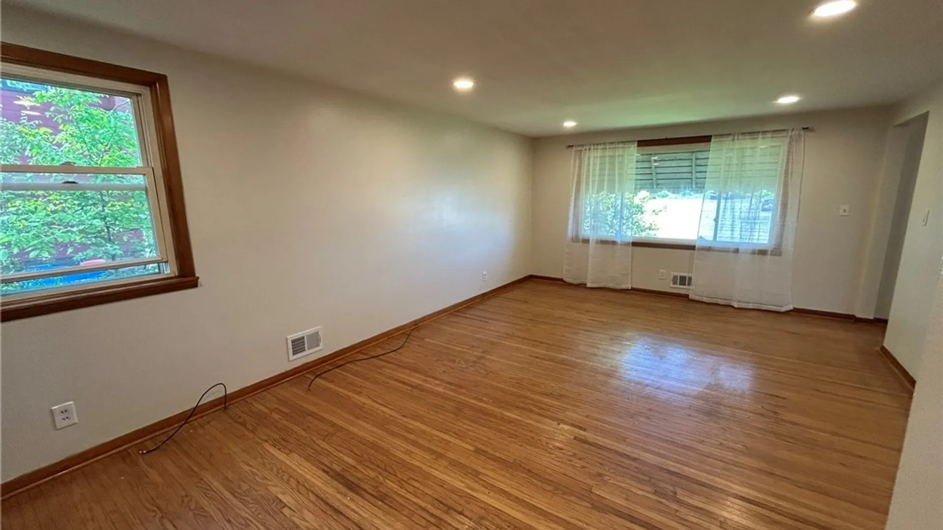 Property at 1835 Military Road, Tonawanda, NY 14217 19
